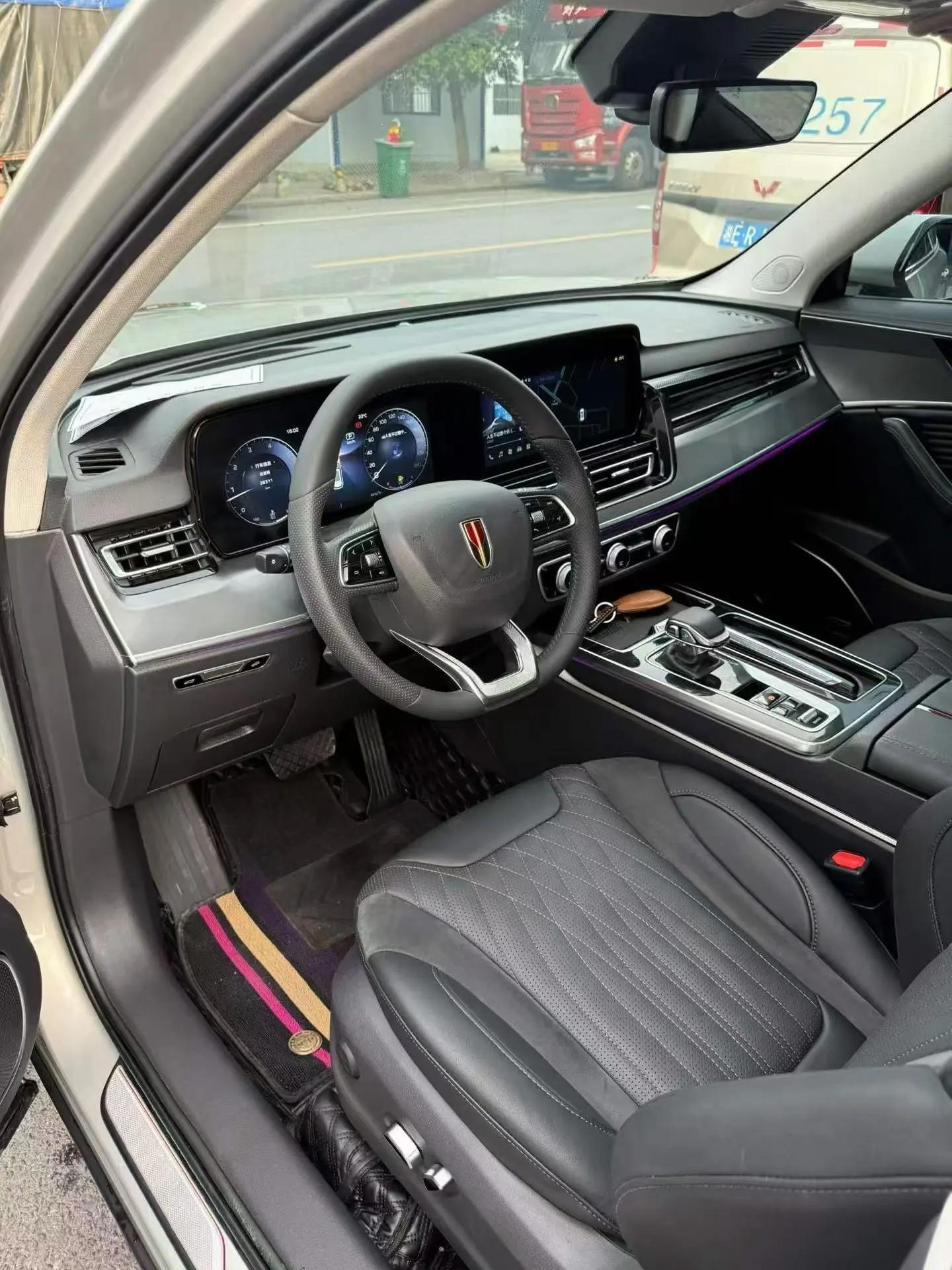 HongQi 2023 HS5 2.0T Qixiang Pro 500,000-Vehicle Commemorative Edition, Automatic Transmission 2