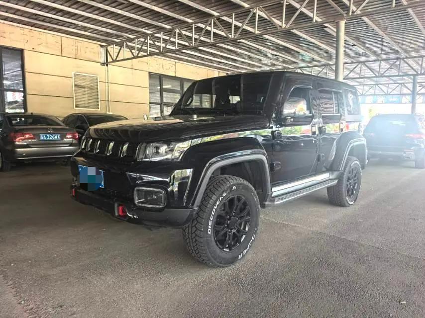 Beijing BJ40 2023 2.0T Automatic Four-wheel Drive City Hunter Edition Chivalrous Type