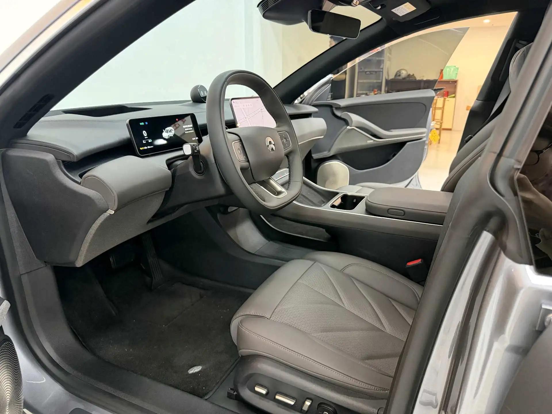 NIO 2025 ET5T 75kWh Touring automatic 6