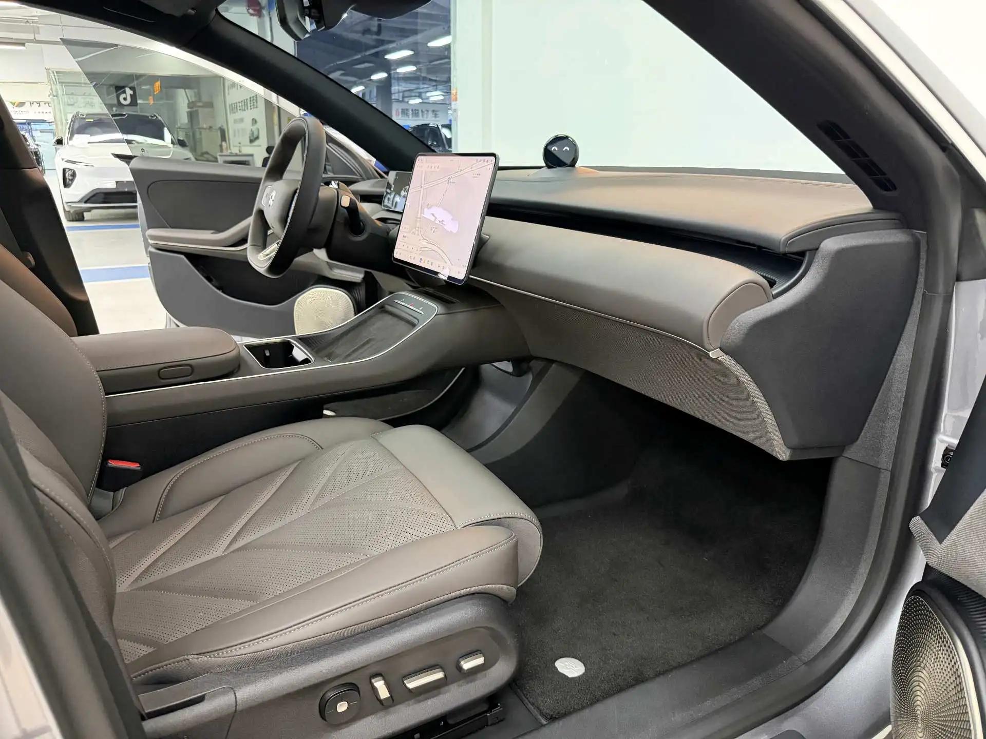 NIO 2025 ET5T 75kWh Touring automatic 9