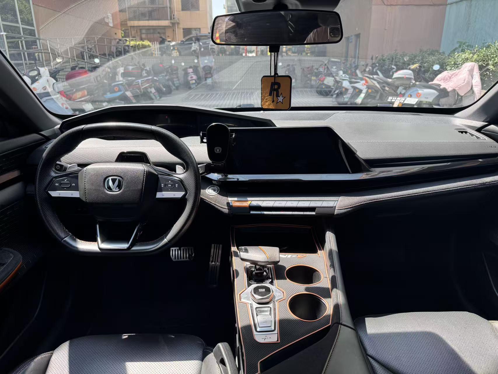 ChangAn UNI-V 2022 1.5T Sports Edition 6