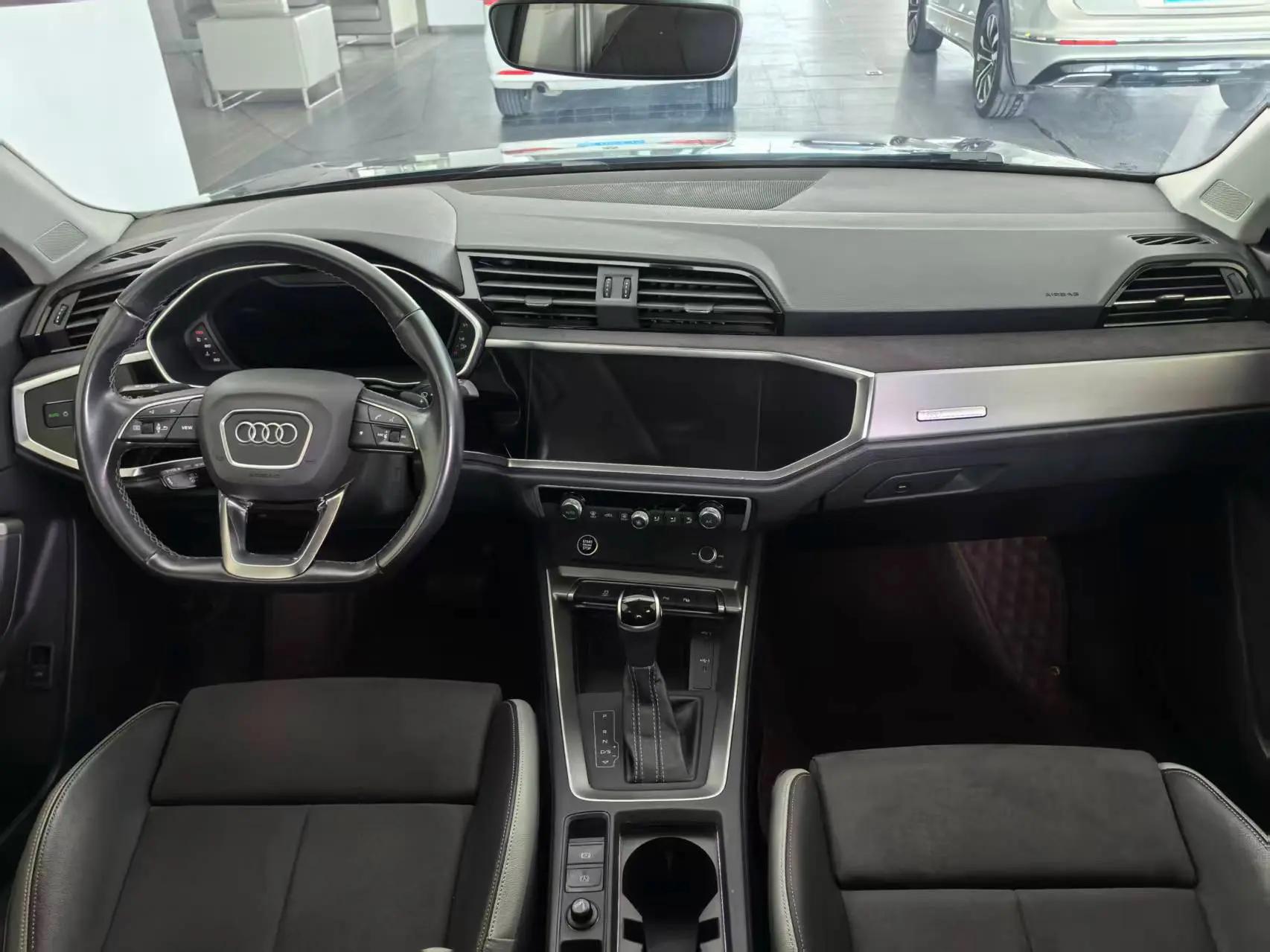 Audi Q3 2022 35 TFSI Fashion Dynamic 3