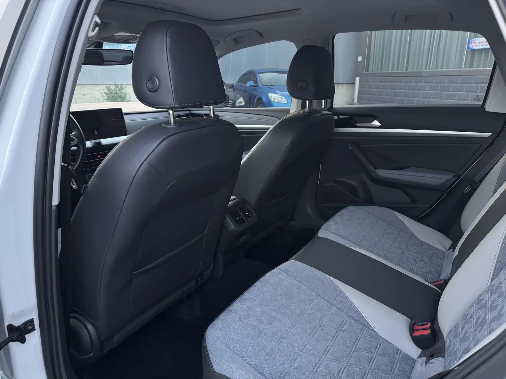 Lavida 2023 280TSI DSG Full Edition 8
