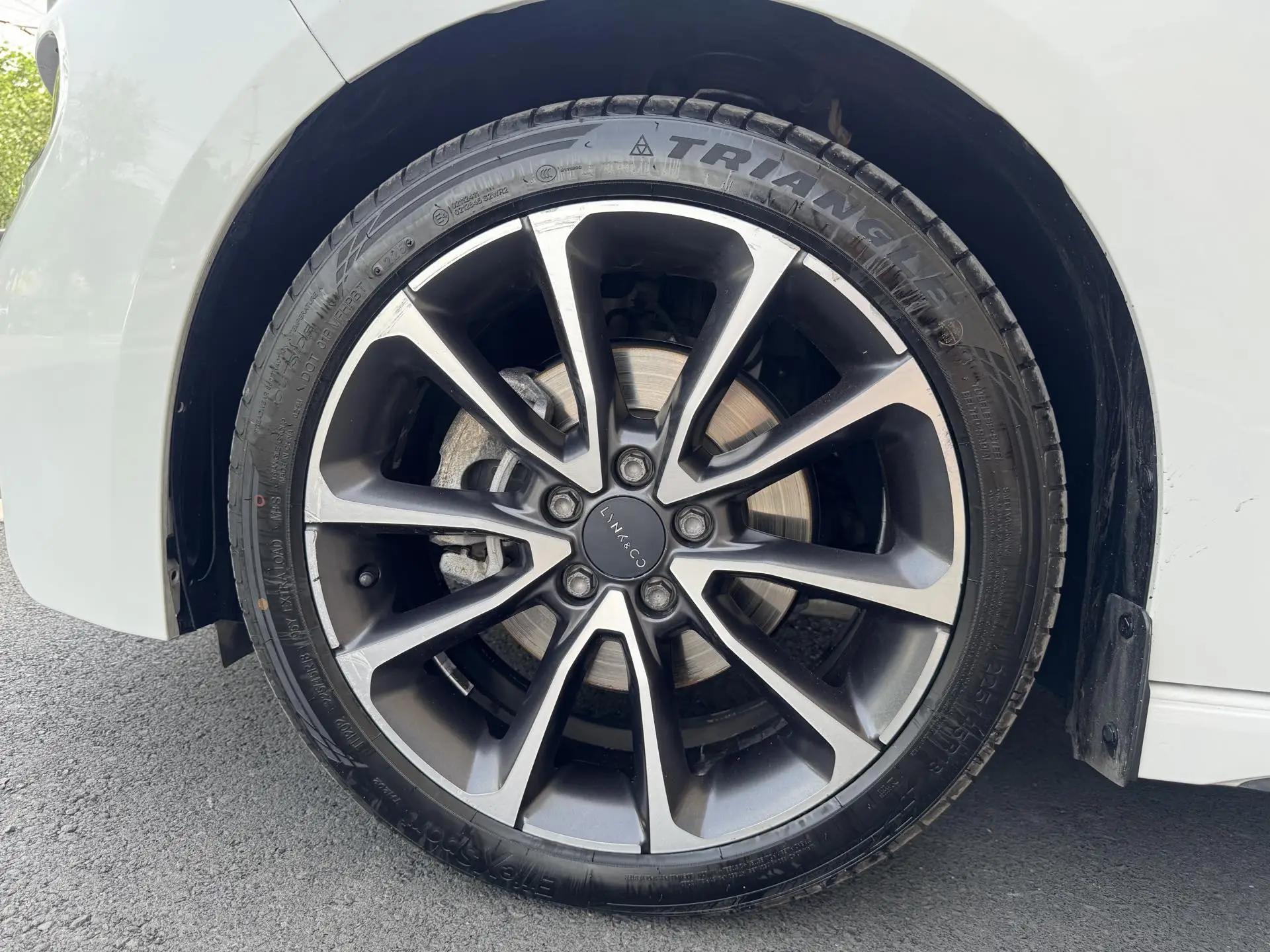 LYNK&amp;CO 03 2020 2.0TD Auto-strength Edition 11