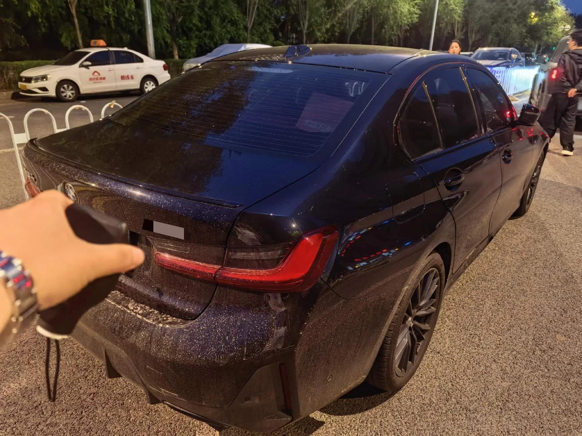 BMW 3 Series 2024 325i 2.0T M Sport Night Edition Automatic 7