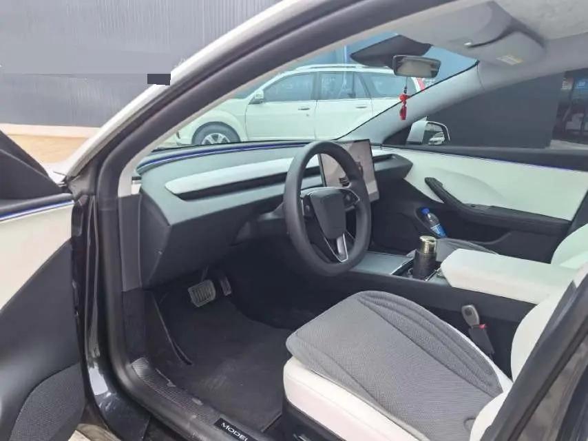 Model 3 2023 Rear-Wheel Drive Edition 4