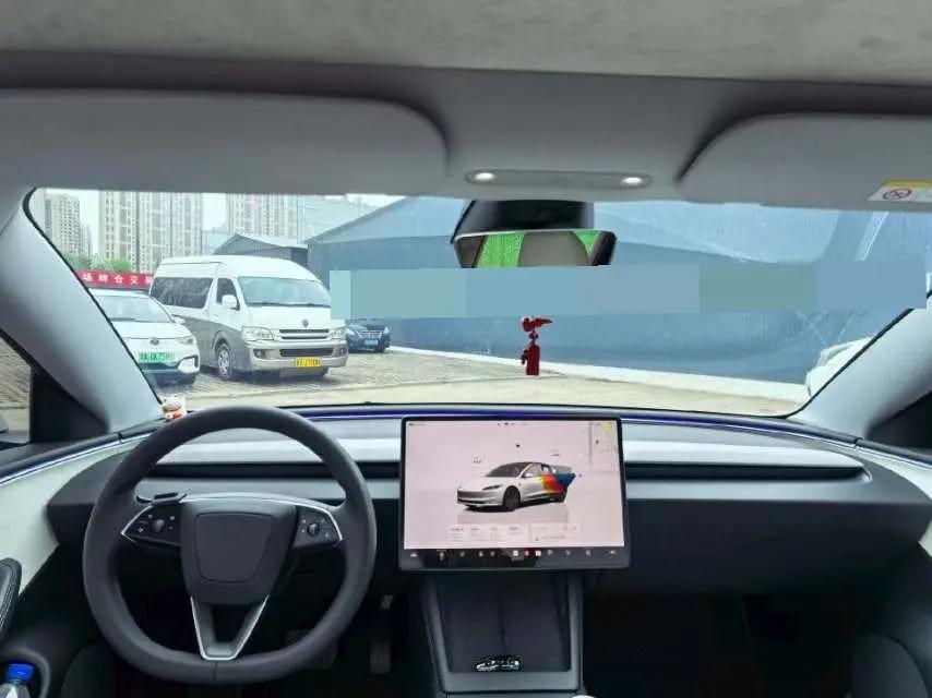 Model 3 2023 Rear-Wheel Drive Edition 5