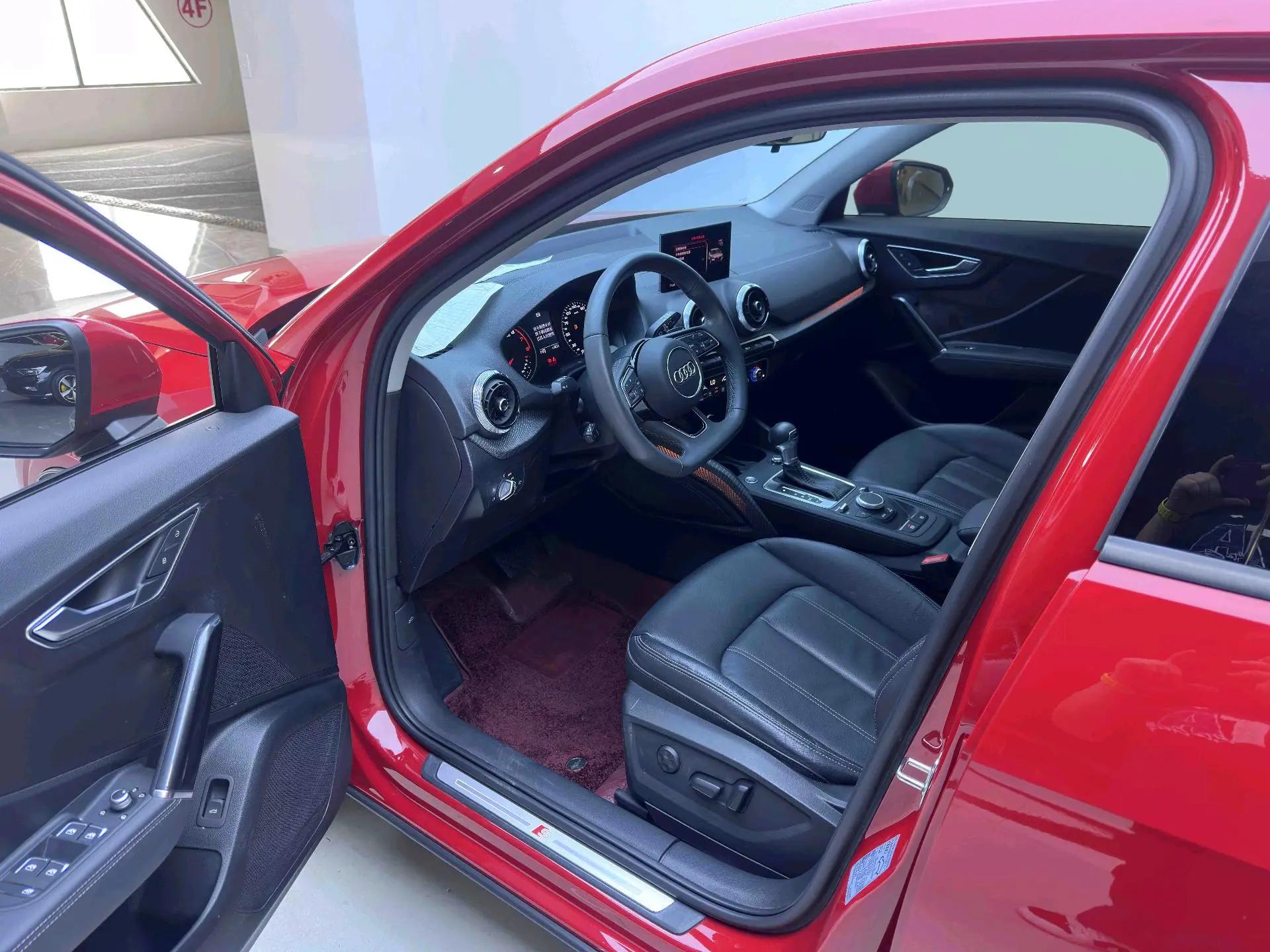 Audi Q2L 2022 35 TFSI Fashion Dynamic 3