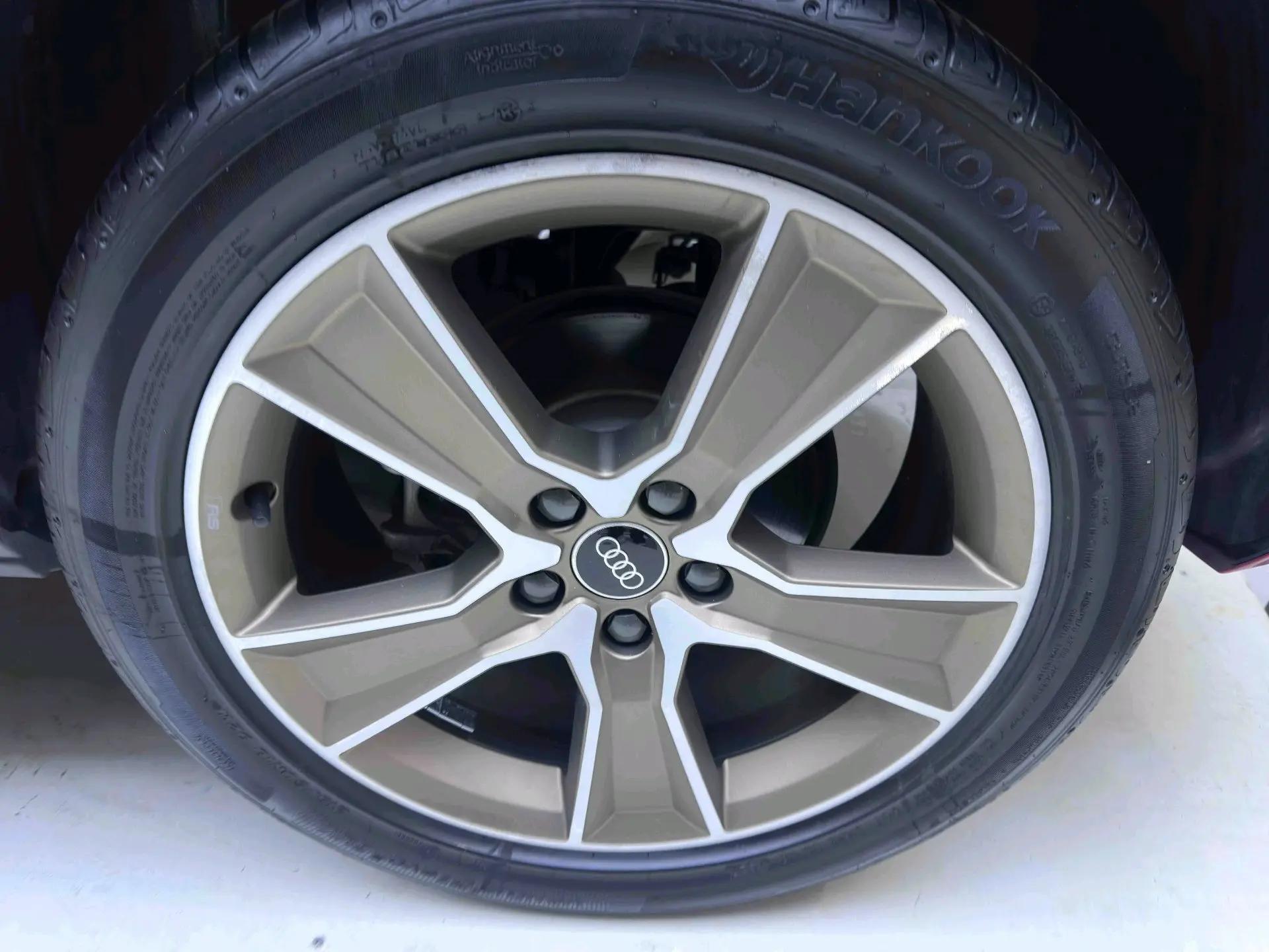 Audi Q2L 2022 35 TFSI Fashion Dynamic 5
