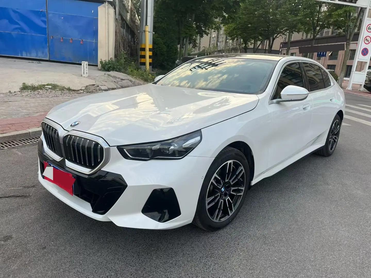 BMW 5 series 2026 525Li 48V 2.0T M sports suit automatic gear