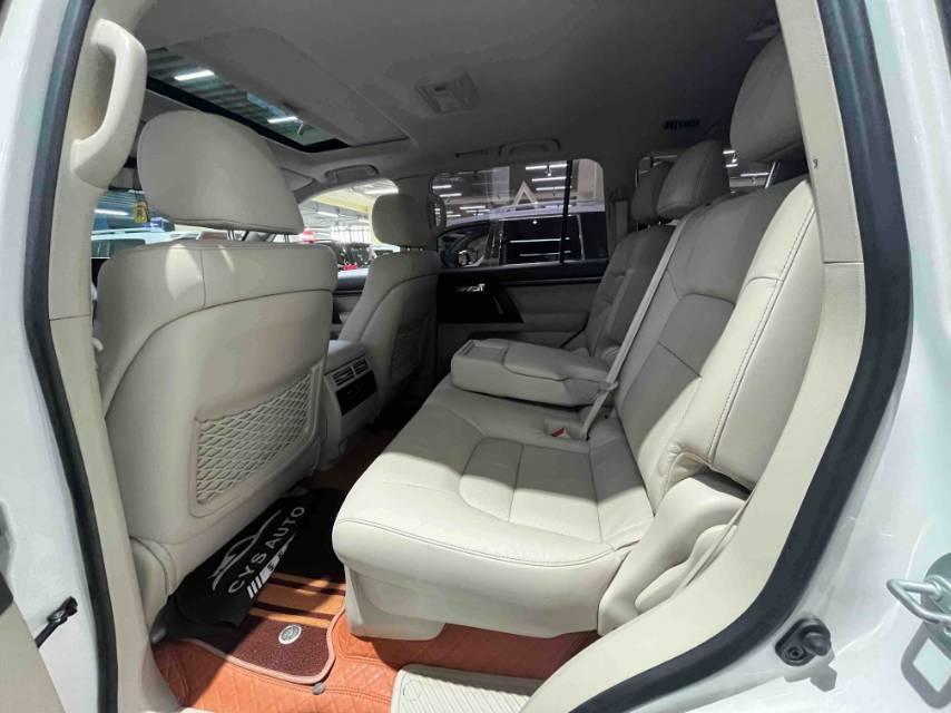 Toyota Land Cruiser (Imported) 2019 Land Cruiser 4.0 GXR GT Middle East Edition Automatic Gear 9