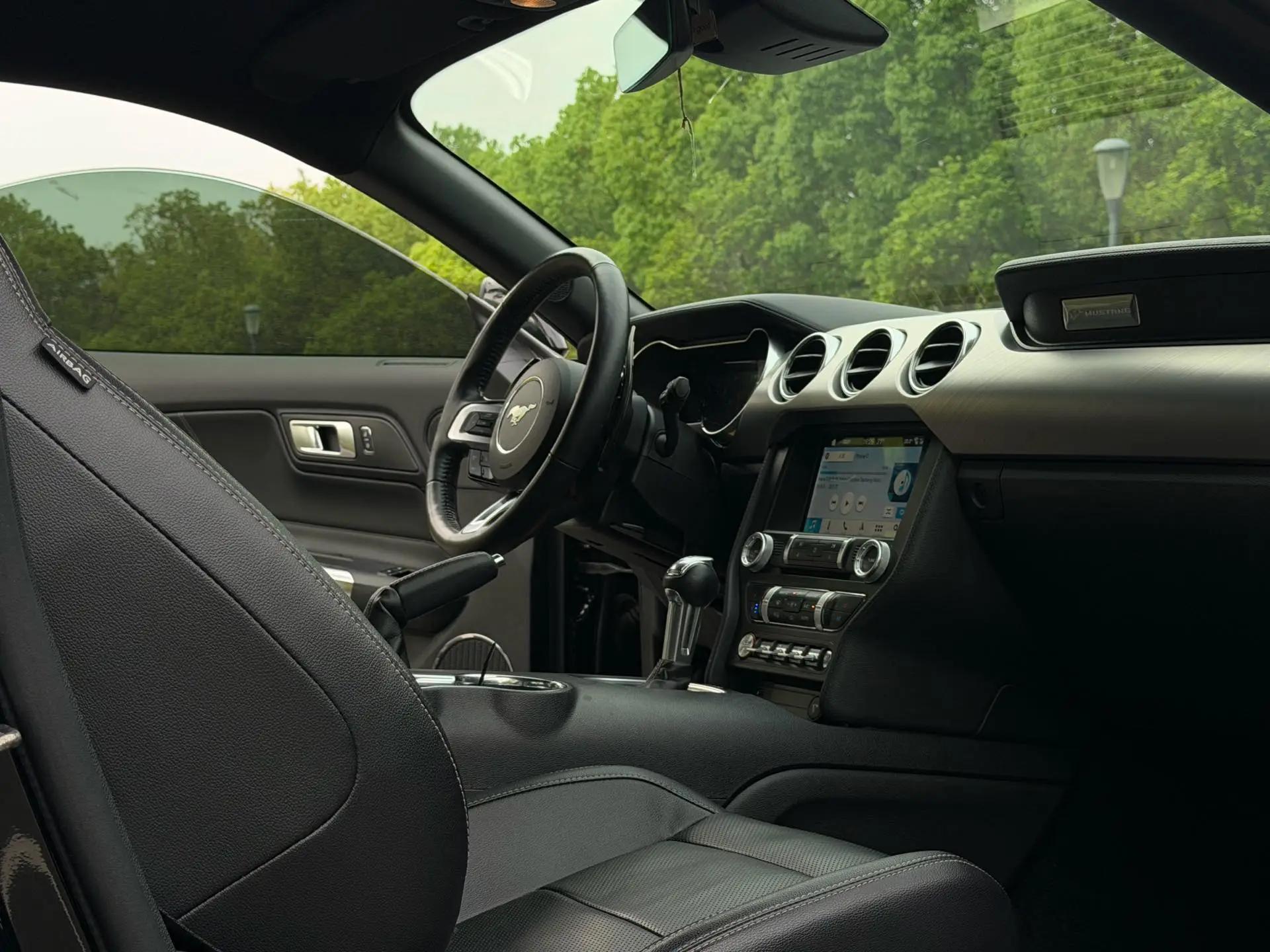 Mustang 2020 2.3L EcoBoost 10