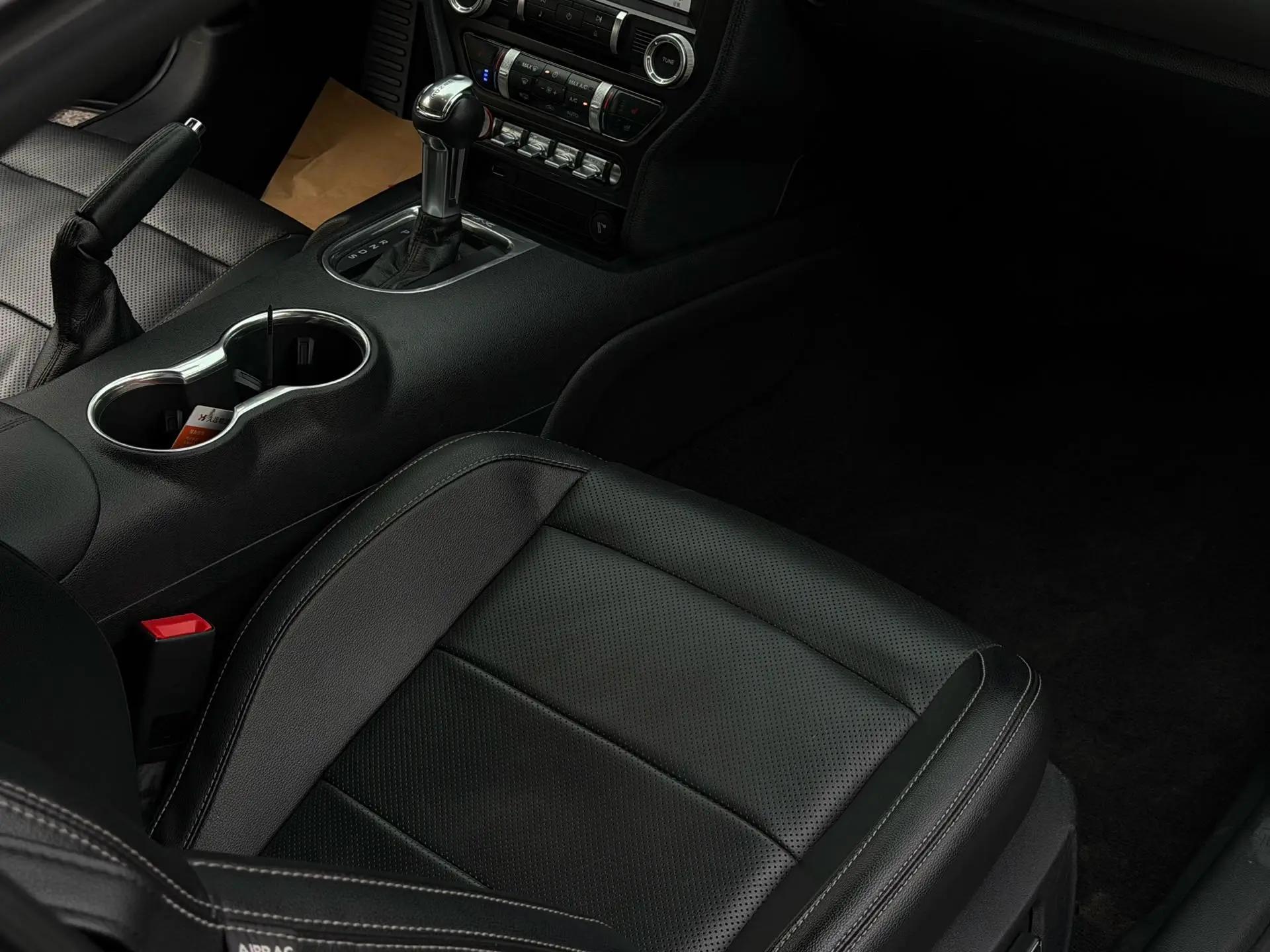 Mustang 2020 2.3L EcoBoost 9