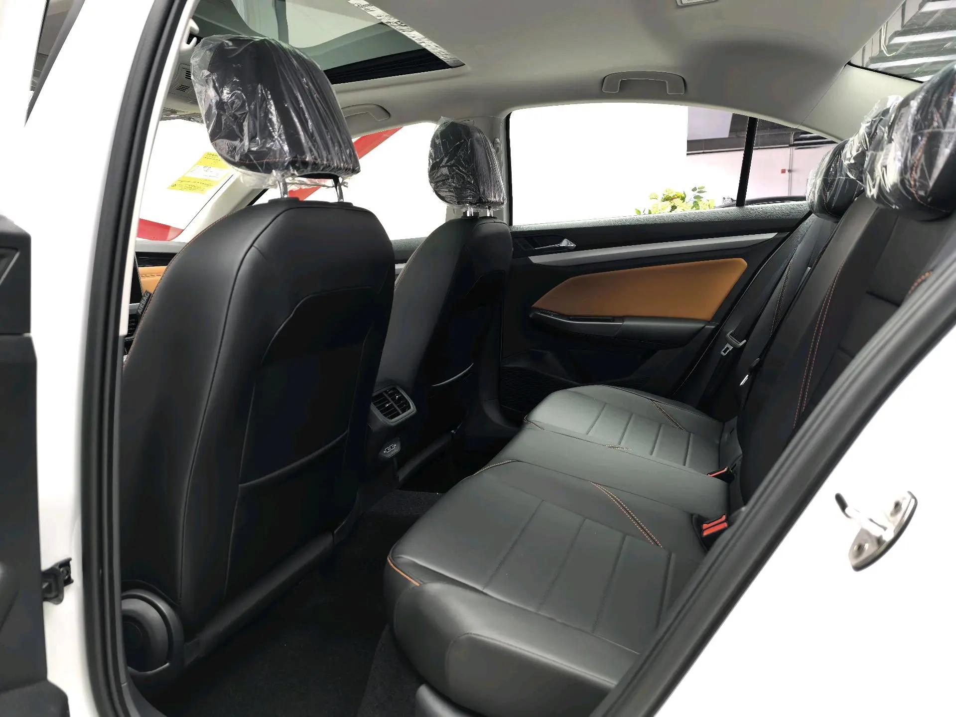 Volkswagen 2026 Bora 1.2TSI 200TSI Enjoy Navigation Edition Automatic 9