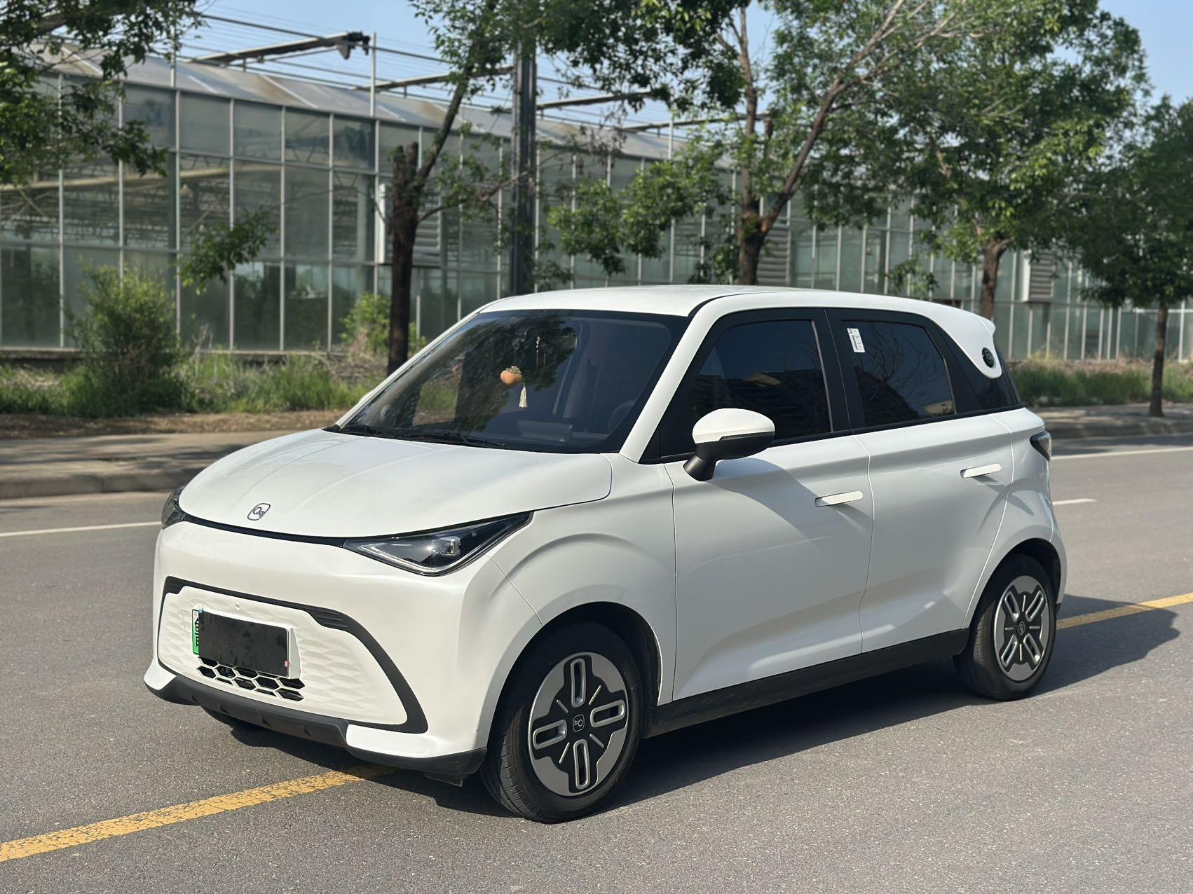 Chery 2025 QQ multi-meter 305km comfortable automatic gear