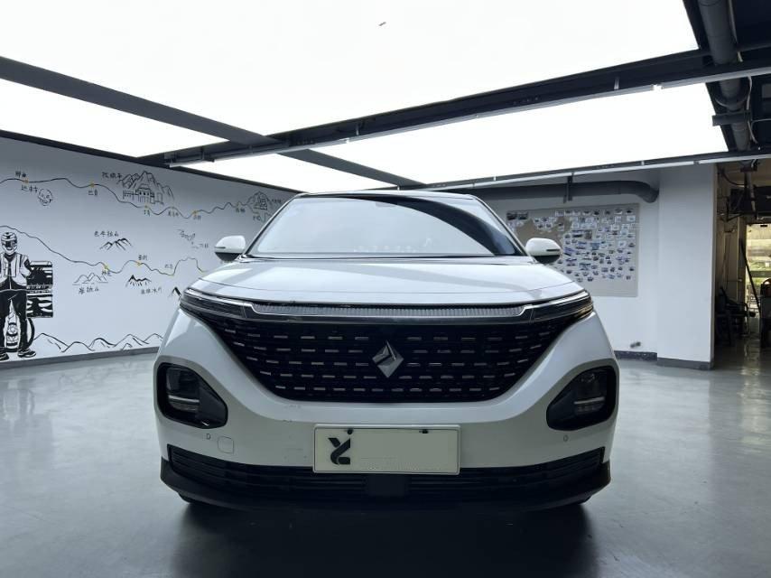 BaoJun RM-5 2019 1.5T CVT 24-hour online luxury 7-seat 2