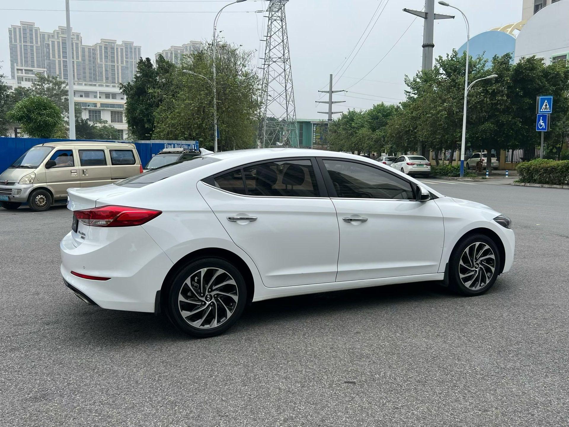 Leading 2020 1.4T Dual Clutch Flash and Vital 5