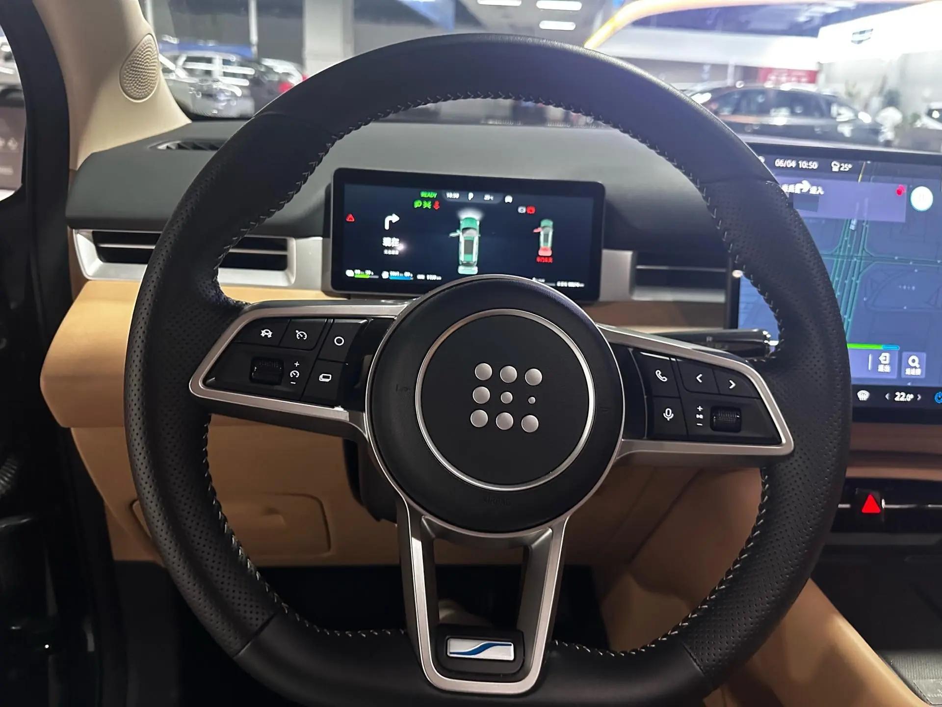 LanDian 2025 LanDian E5 PLUS 1.5 Stepless 165km Long Endurance First Edition 7-seat Automatic Gear 4