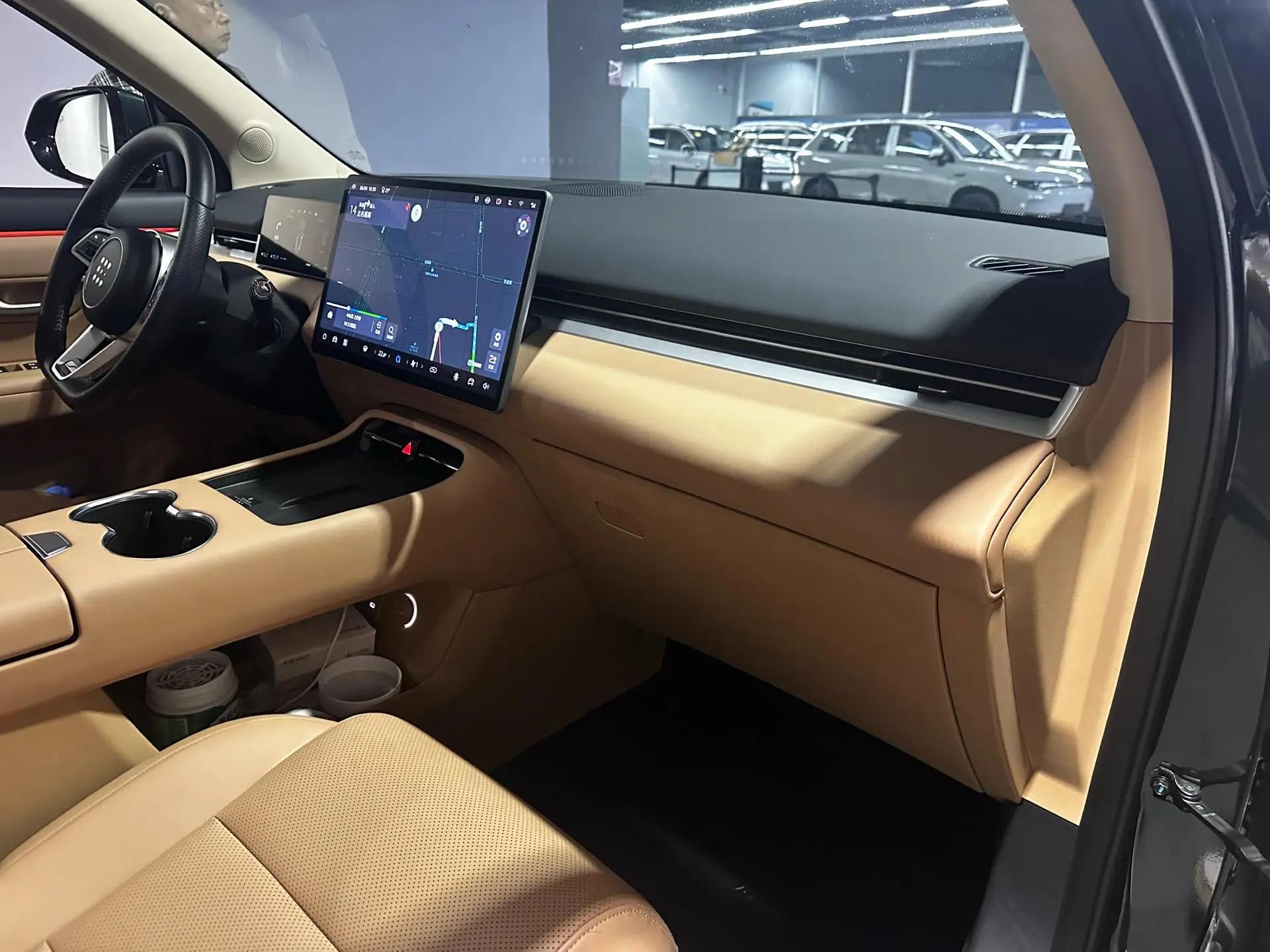 LanDian 2025 LanDian E5 PLUS 1.5 Stepless 165km Long Endurance First Edition 7-seat Automatic Gear 8