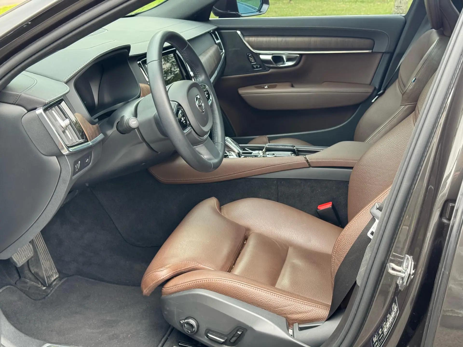 Volvo S90 2021 B5 Zhiyuan Deluxe Edition 3