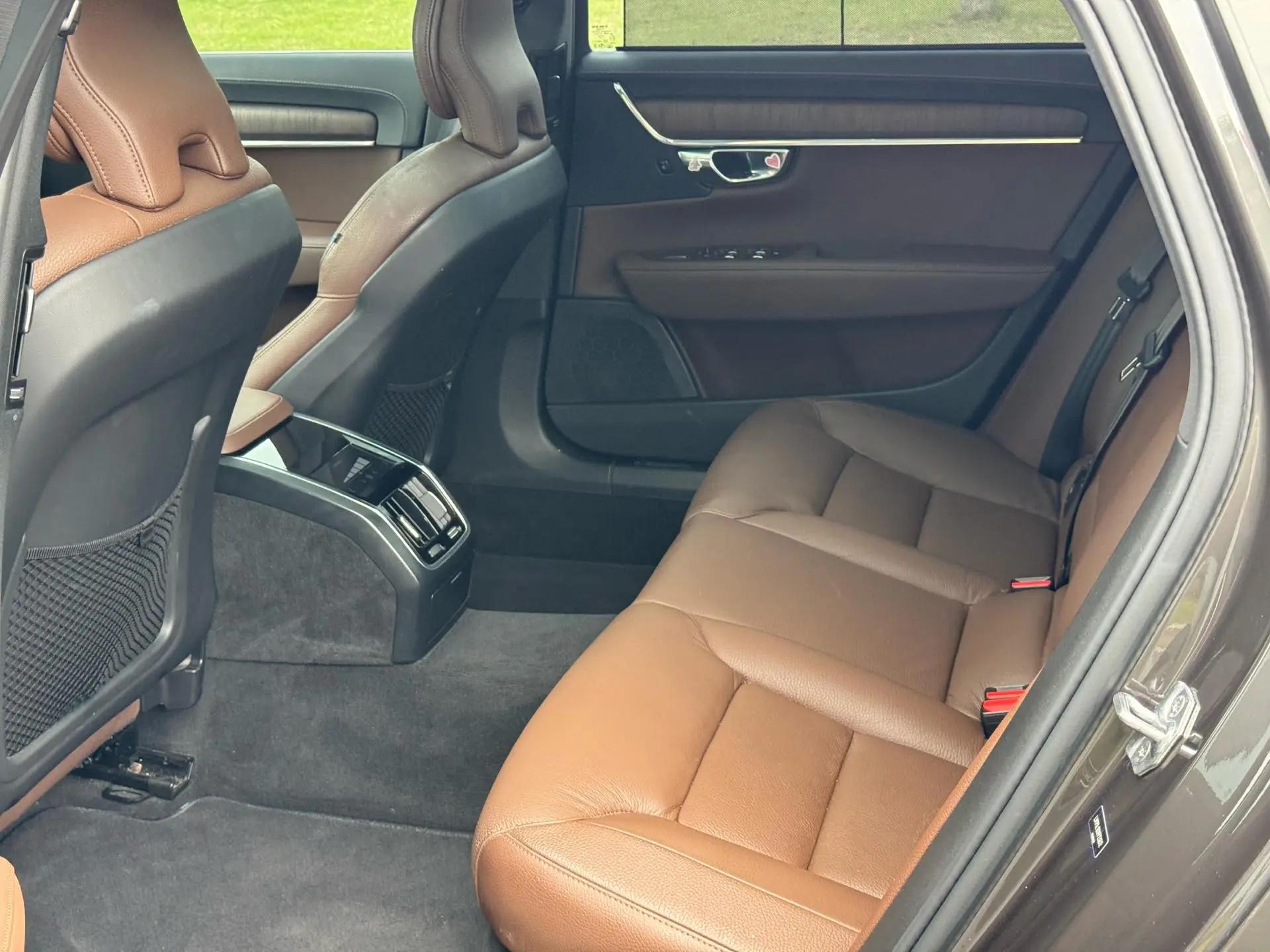 Volvo S90 2021 B5 Zhiyuan Deluxe Edition 4