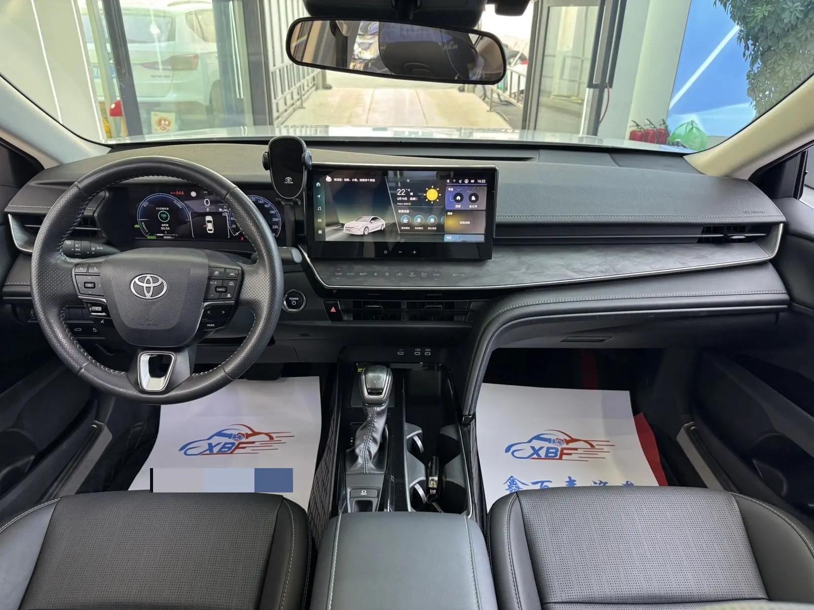 Toyota 2024 Camry Dual Engine 2.0HG Stepless Premium Edition Automatic Gear 4
