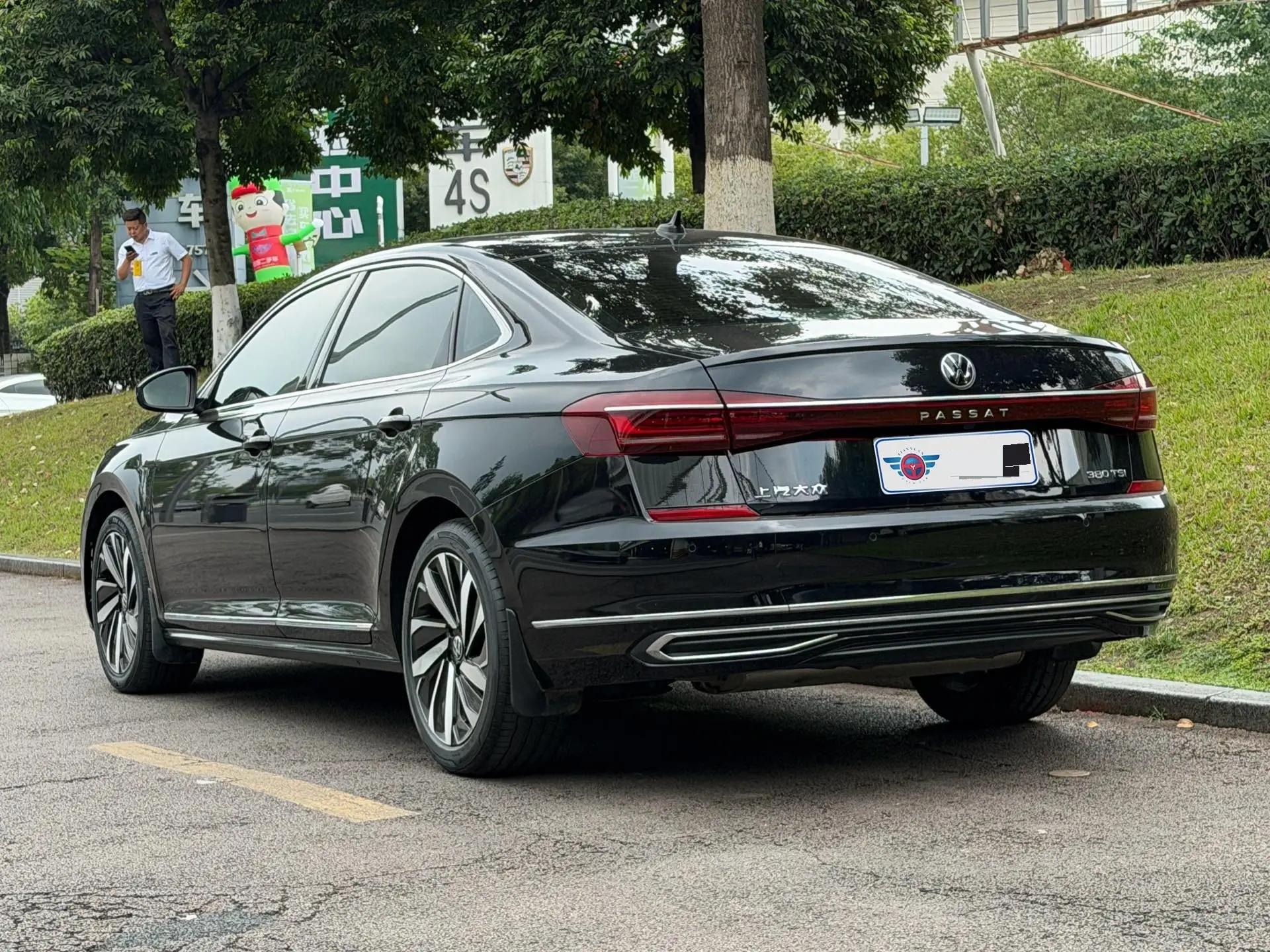 Volkswagen 2024 Passat 2.0TSI 330TSI Elite Edition Automatic 6