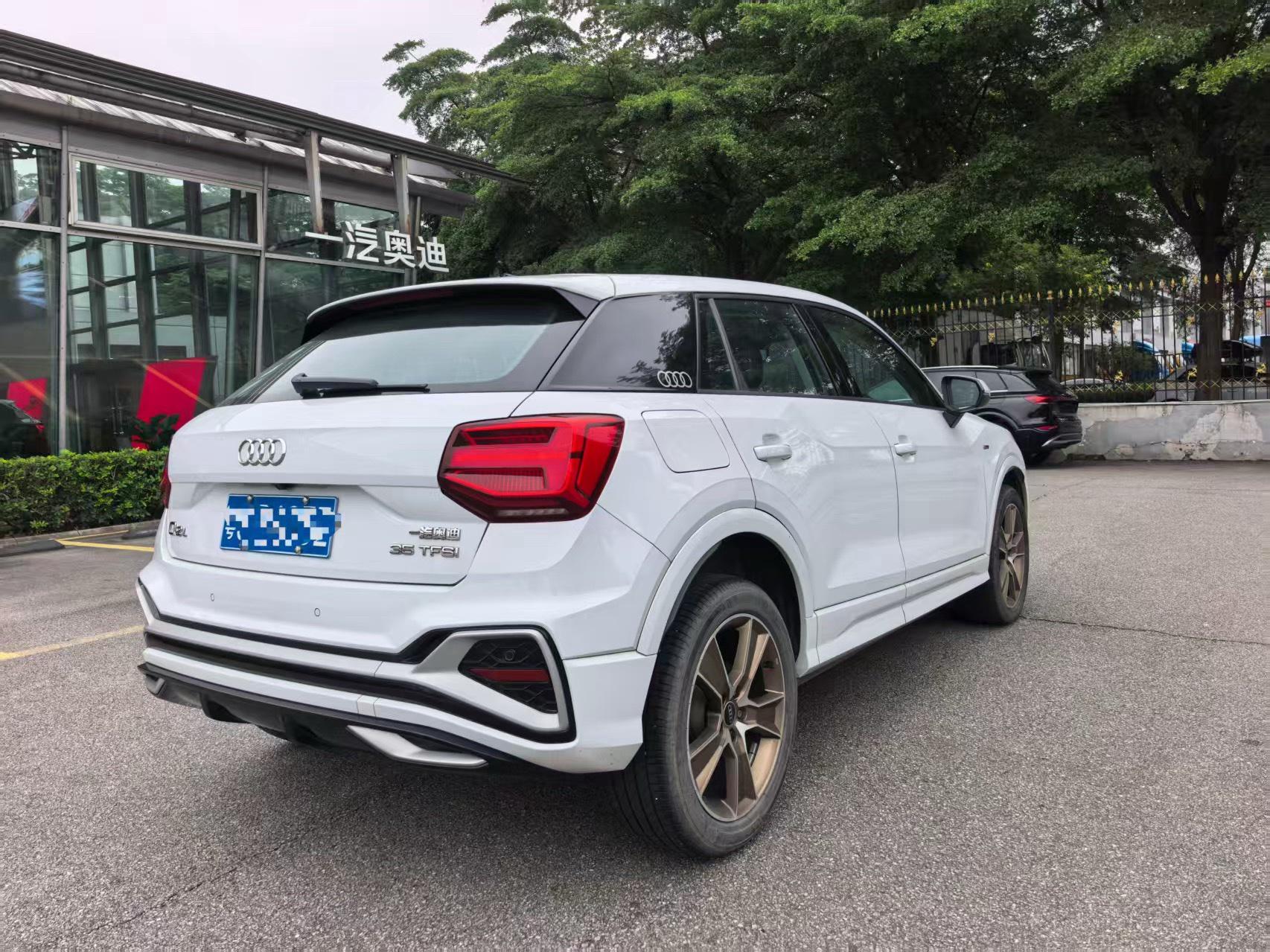 Audi Q2L 2022 35 TFSI Fashion Dynamic 4