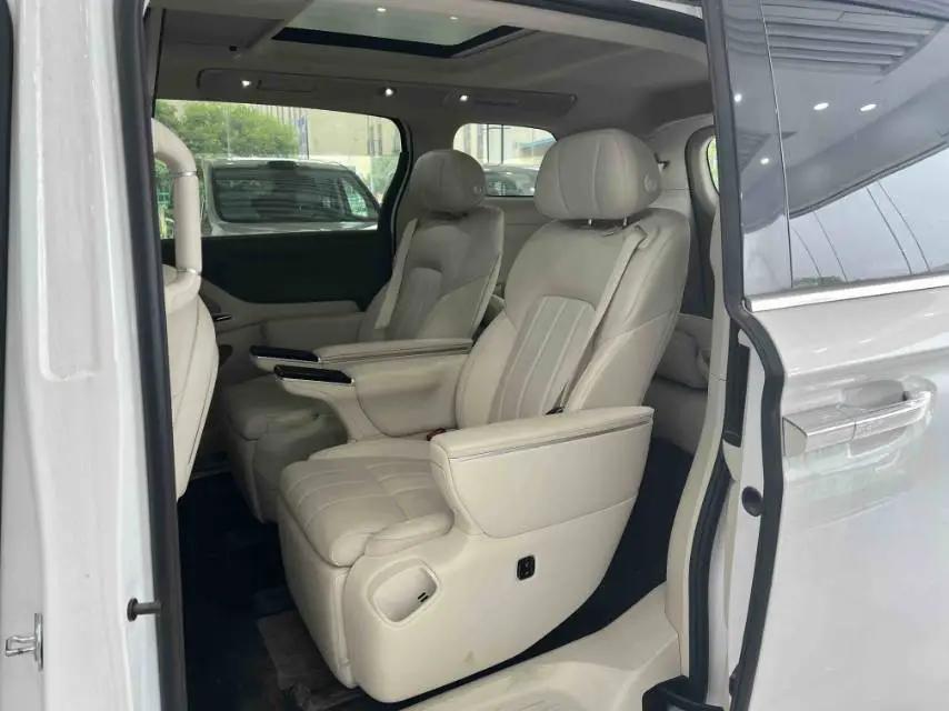 Voyah 2025 Model Dreamer PHEV 1.5T Four-Wheel-Drive Prestige Kunpeng Edition Automatic 4