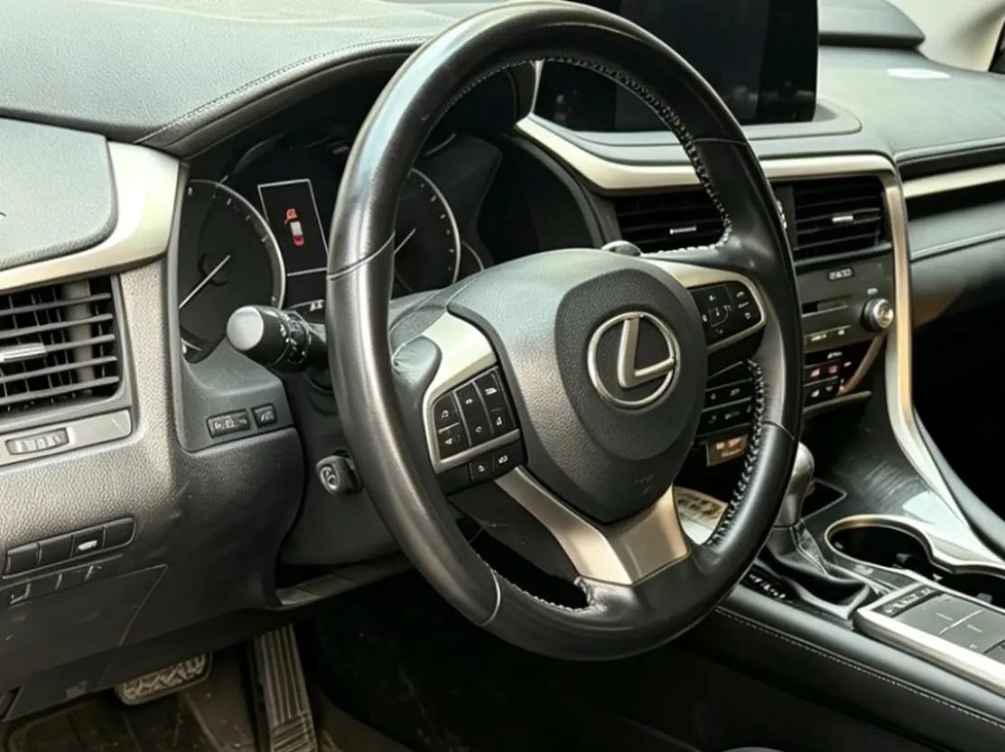 Lexus RX 2020 facelift 15000.00g Drive Elite Edition 7