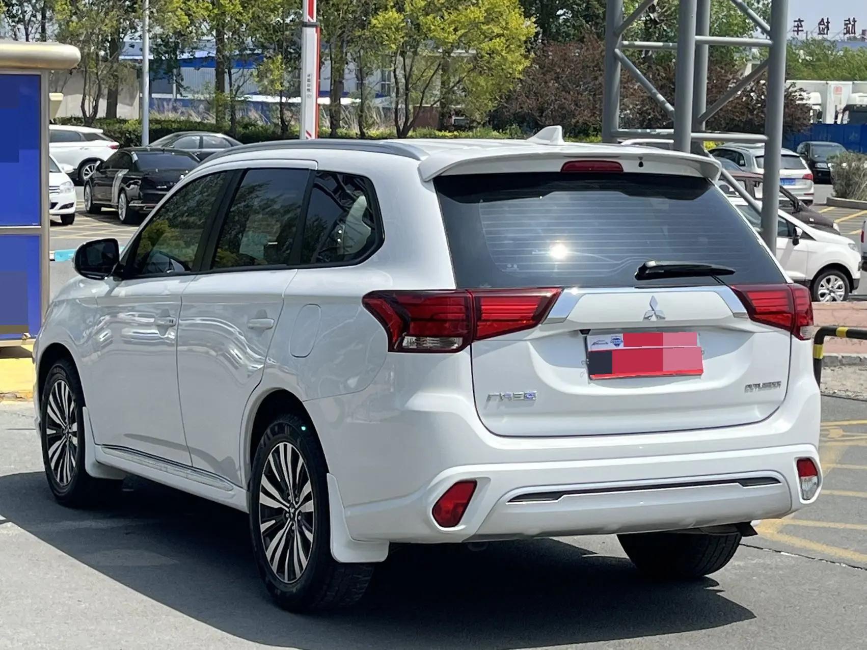 Outlander 2021 model changed to 2.0L two-wheel drive free version 5 4