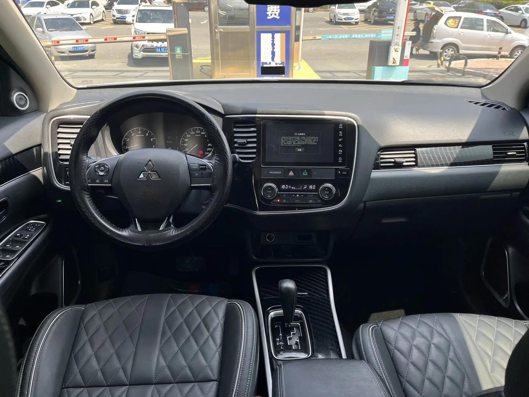 Outlander 2021 model changed to 2.0L two-wheel drive free version 5 7