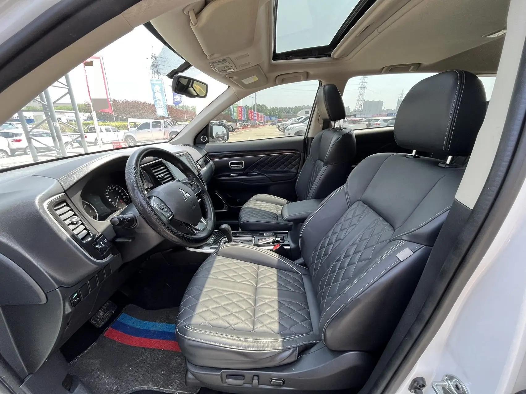 Outlander 2021 model changed to 2.0L two-wheel drive free version 5 8