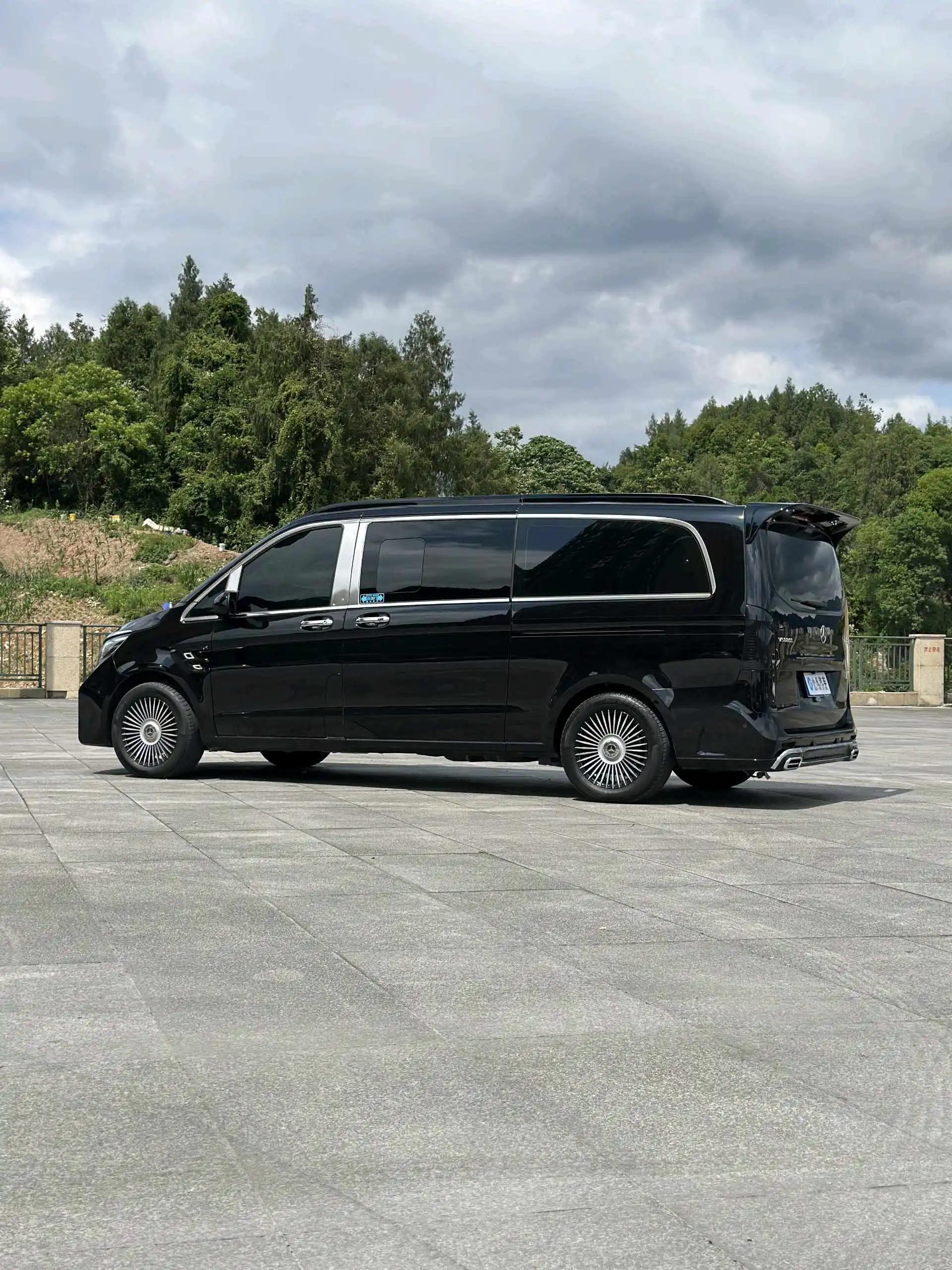 Mercedes Benz 2023 V-Class 2.0T Business Edition 7-Seater Automatic 7