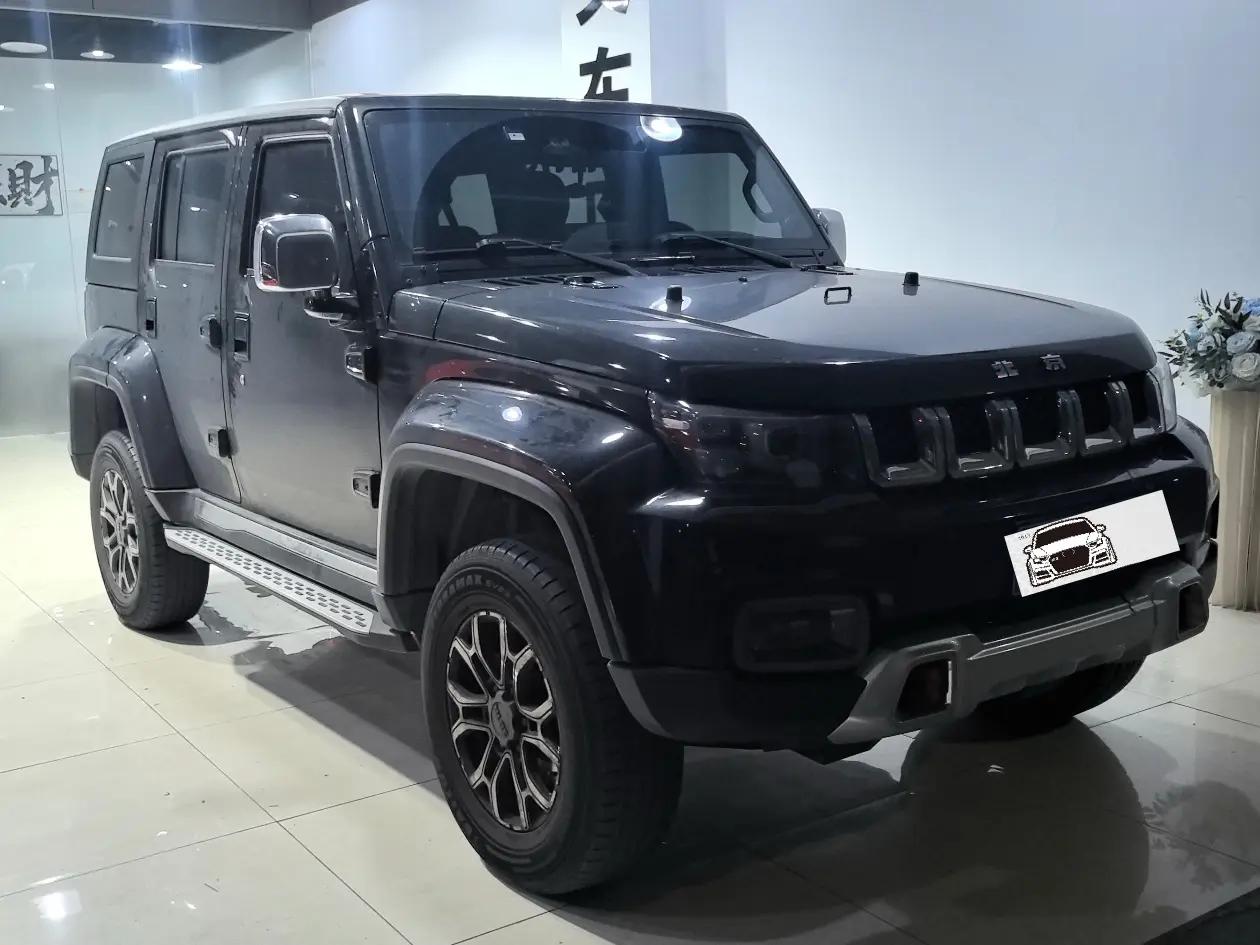 Beijing BJ40 2020 2.0T Automatic Four-wheel Drive City Hunter Edition Chivalrous Type 3