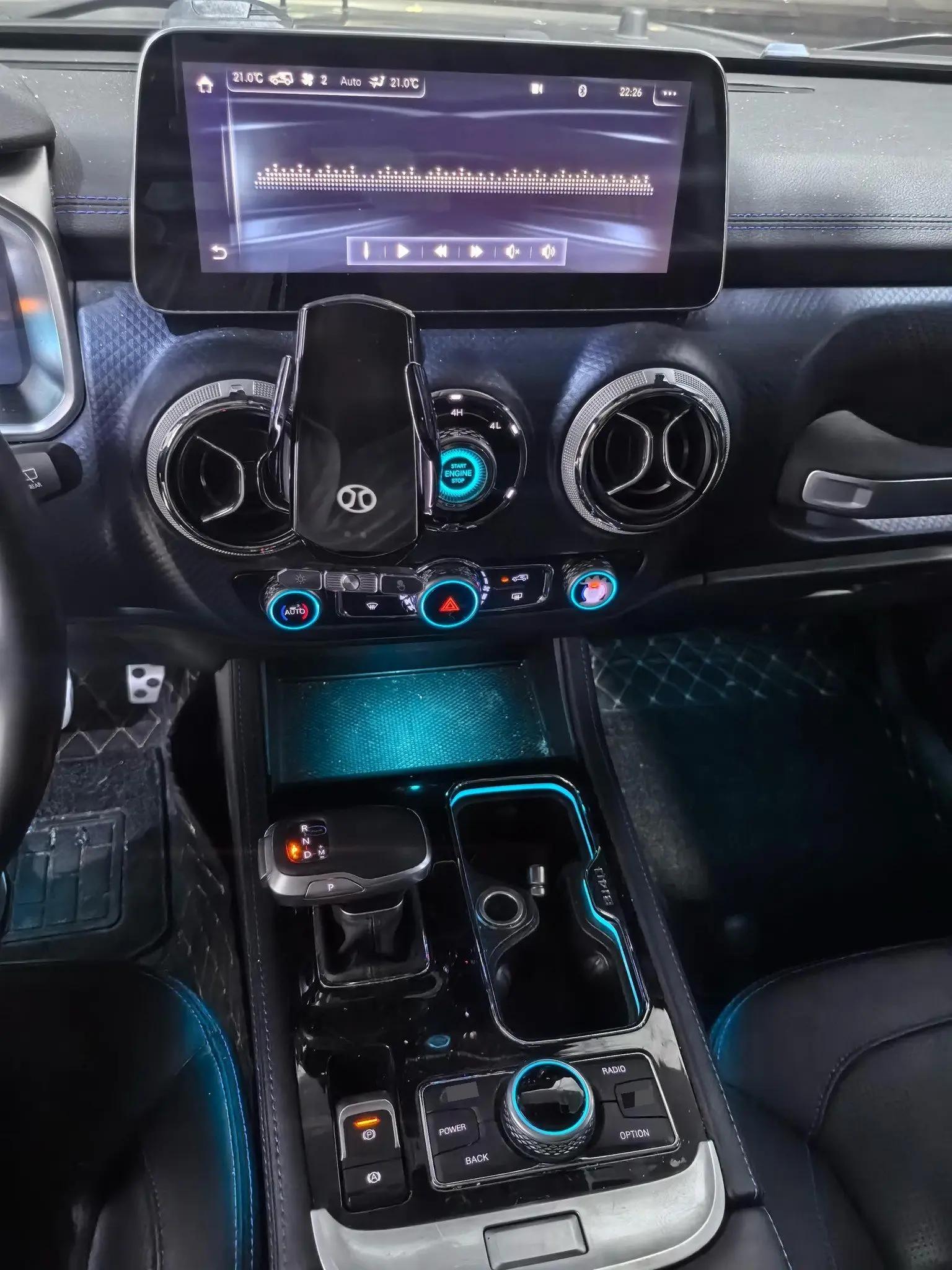 Beijing BJ40 2020 2.0T Automatic Four-wheel Drive City Hunter Edition Chivalrous Type 7