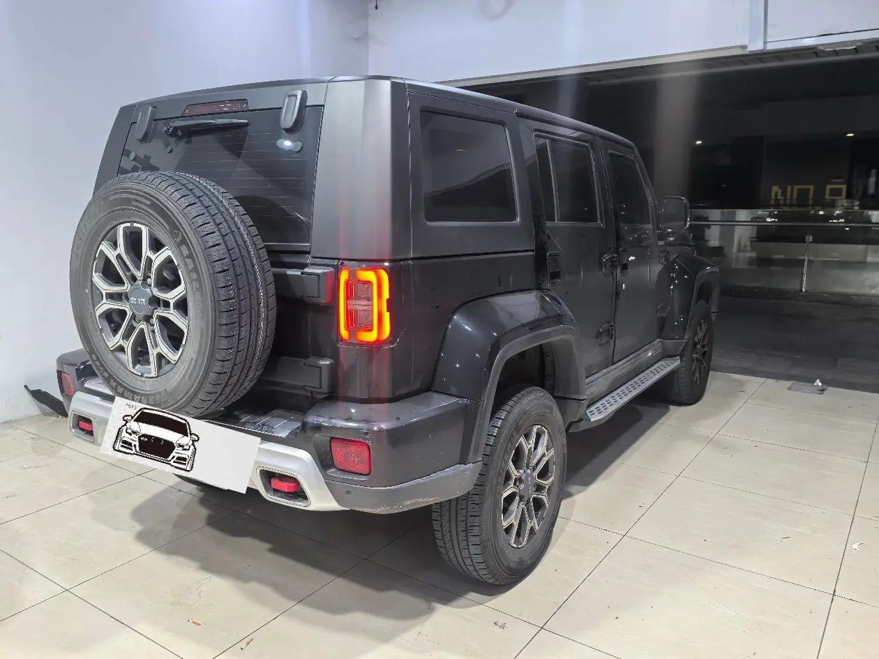Beijing BJ40 2020 2.0T Automatic Four-wheel Drive City Hunter Edition Chivalrous Type 8