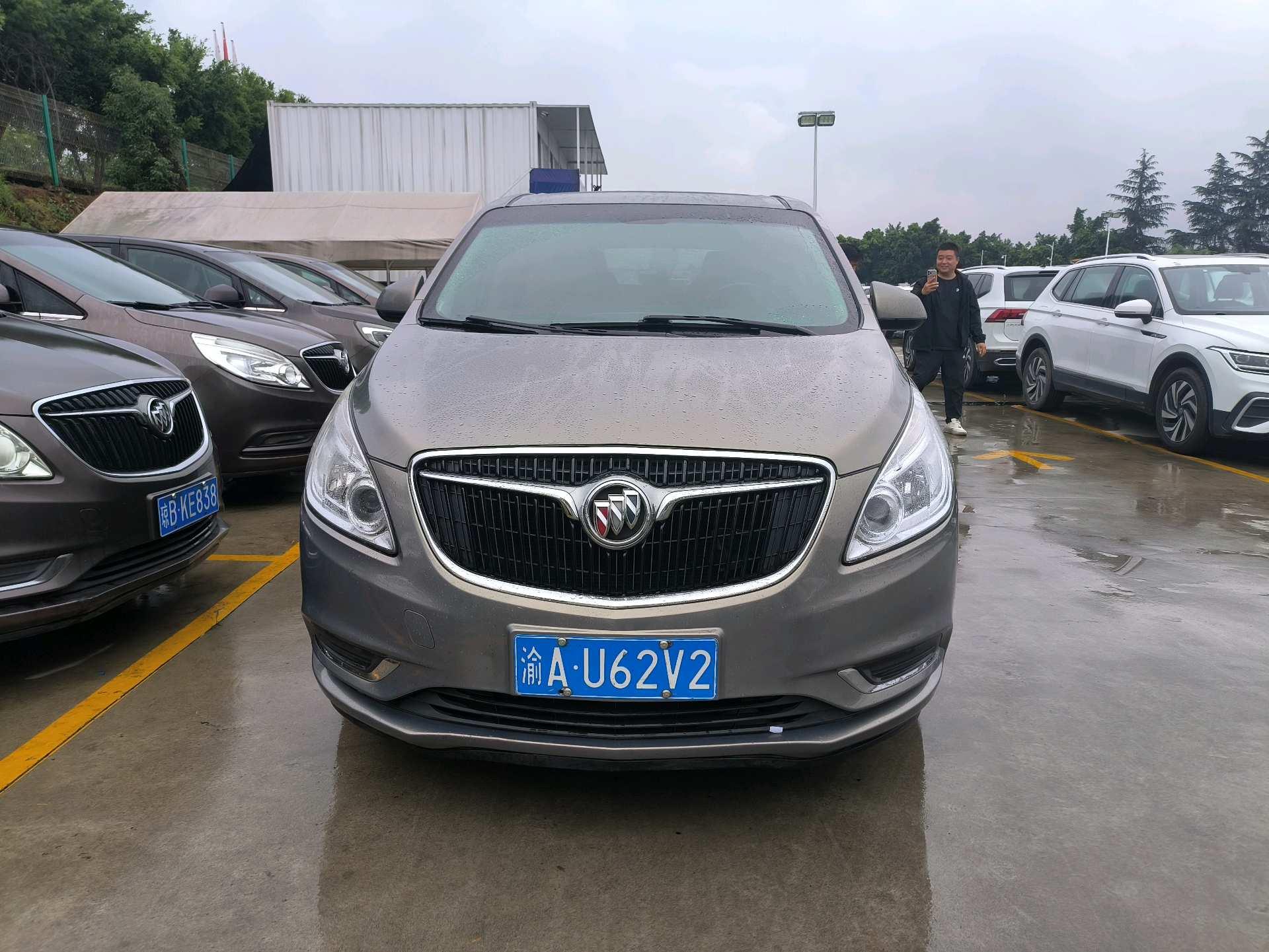 Buick GL8 2018 28T Luxury Country VI 2