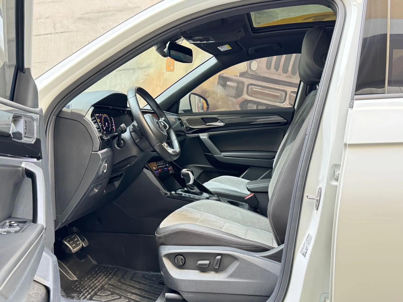 Tan Yue 2021 380TSI Four-wheel Drive R-Line Zhilian Edition 5