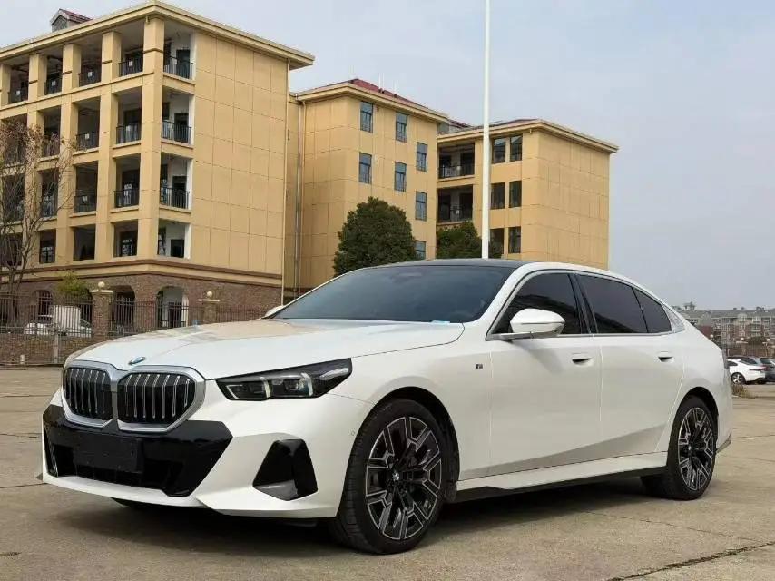 BMW 5 Series 2025 Model 530Li 48V 2.0T Luxury Version M Sport Package Automatic