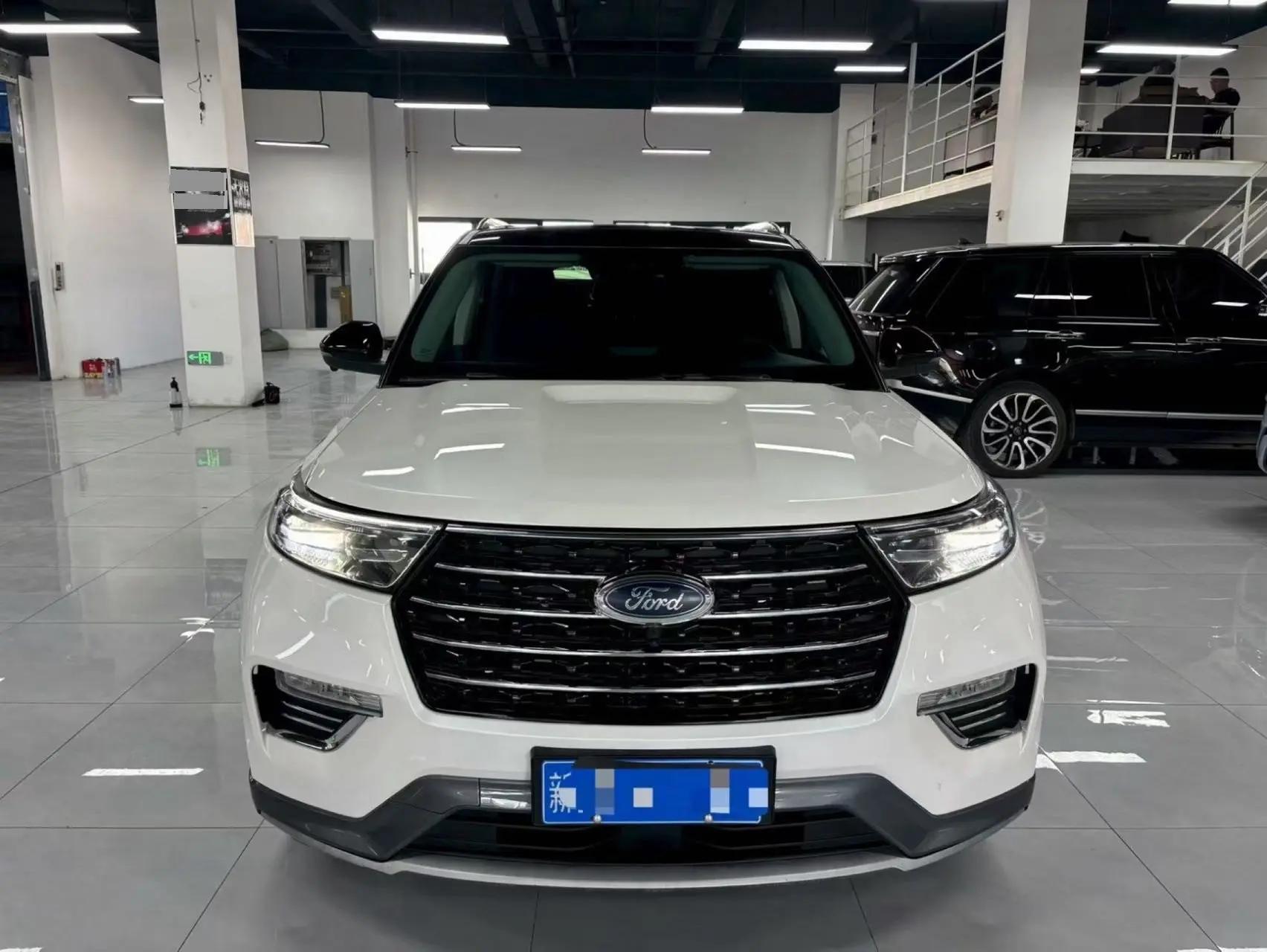 Explorer 2020 EcoBoost 285 4-wheel drive fashion version 7 seats 3