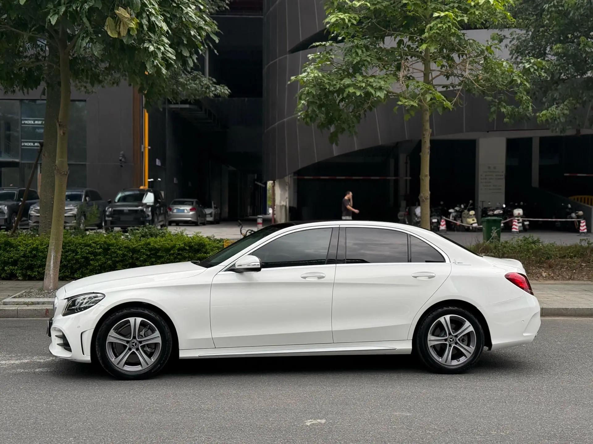 Mercedes Benz Class C 2020 to C 260 L Sports Edition 2