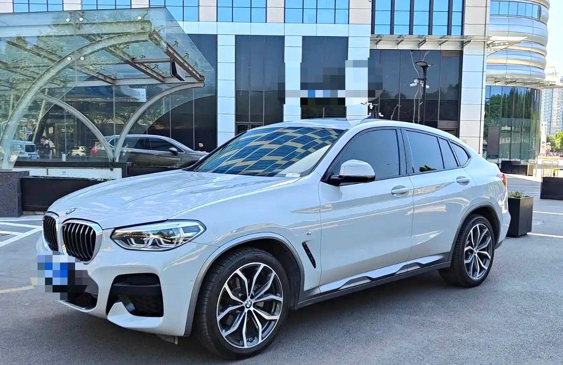 BMW X4 2020 xDrive25i M off-road set