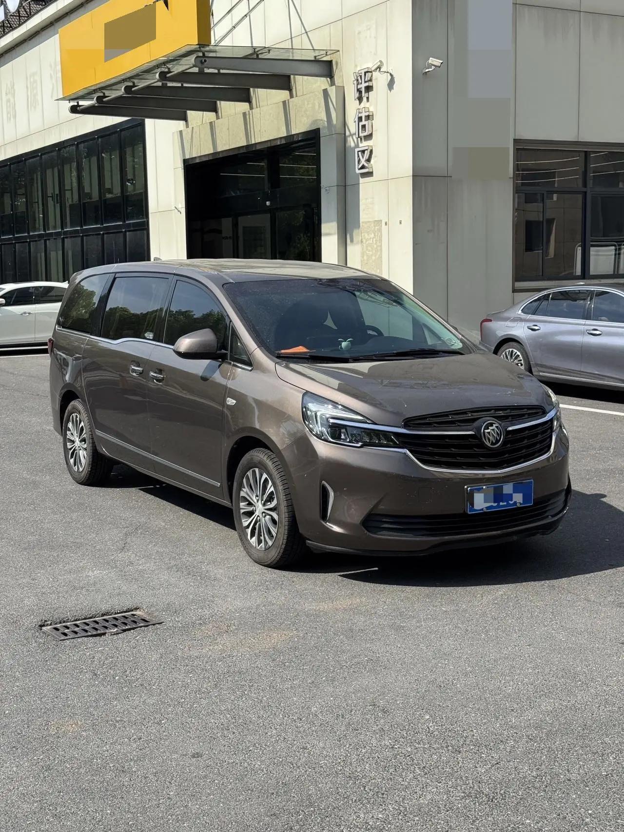 Buick GL8 2022 Land Business Class 652T Luxury Model 3