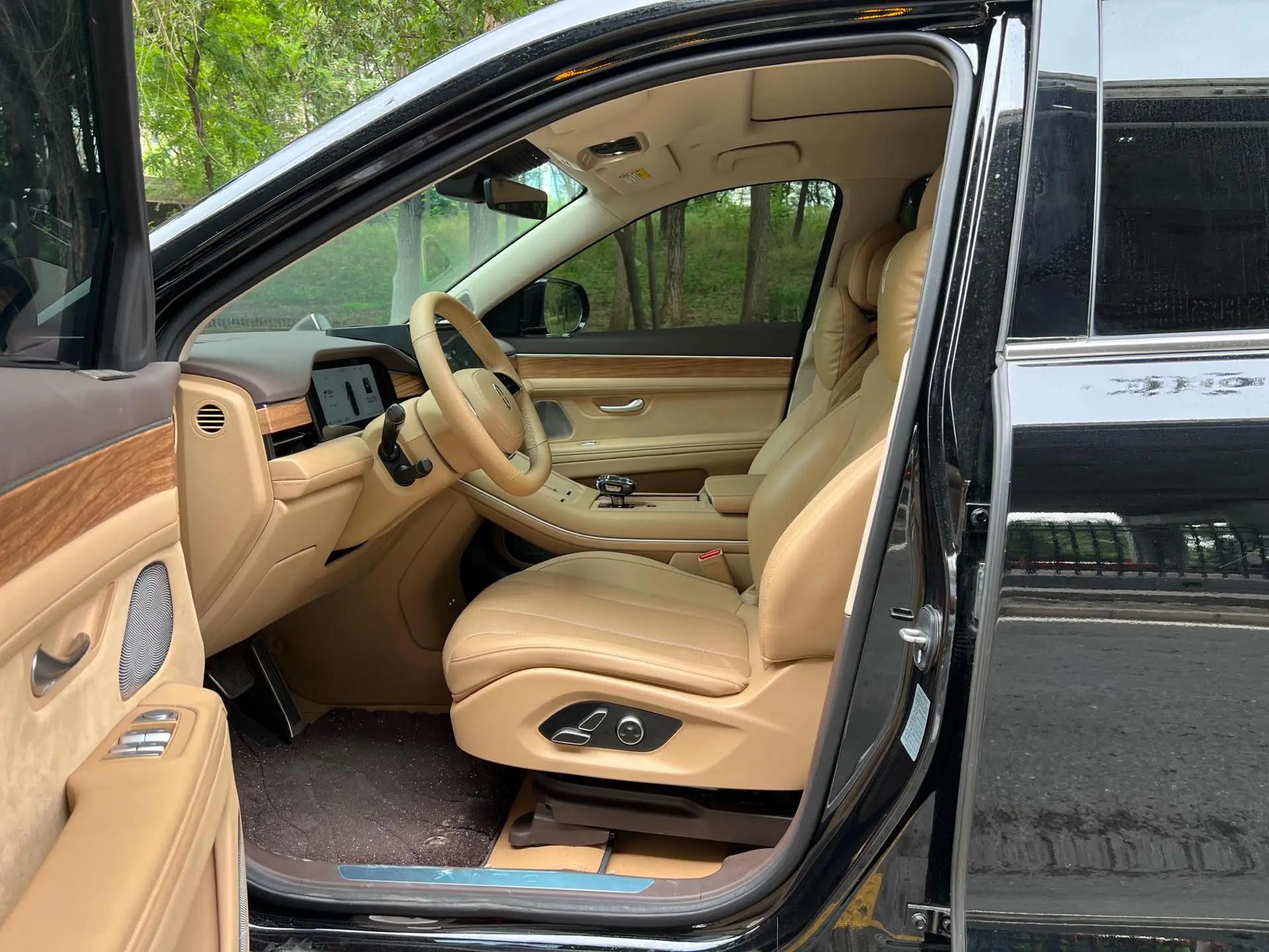 AITO 2024 AITO M7 Smart Drive Four-wheel Drive Max Edition 6-seat Automatic Gear 3