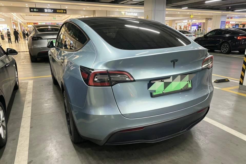 Model Y 2021 Long Range All-Wheel Drive Edition 5