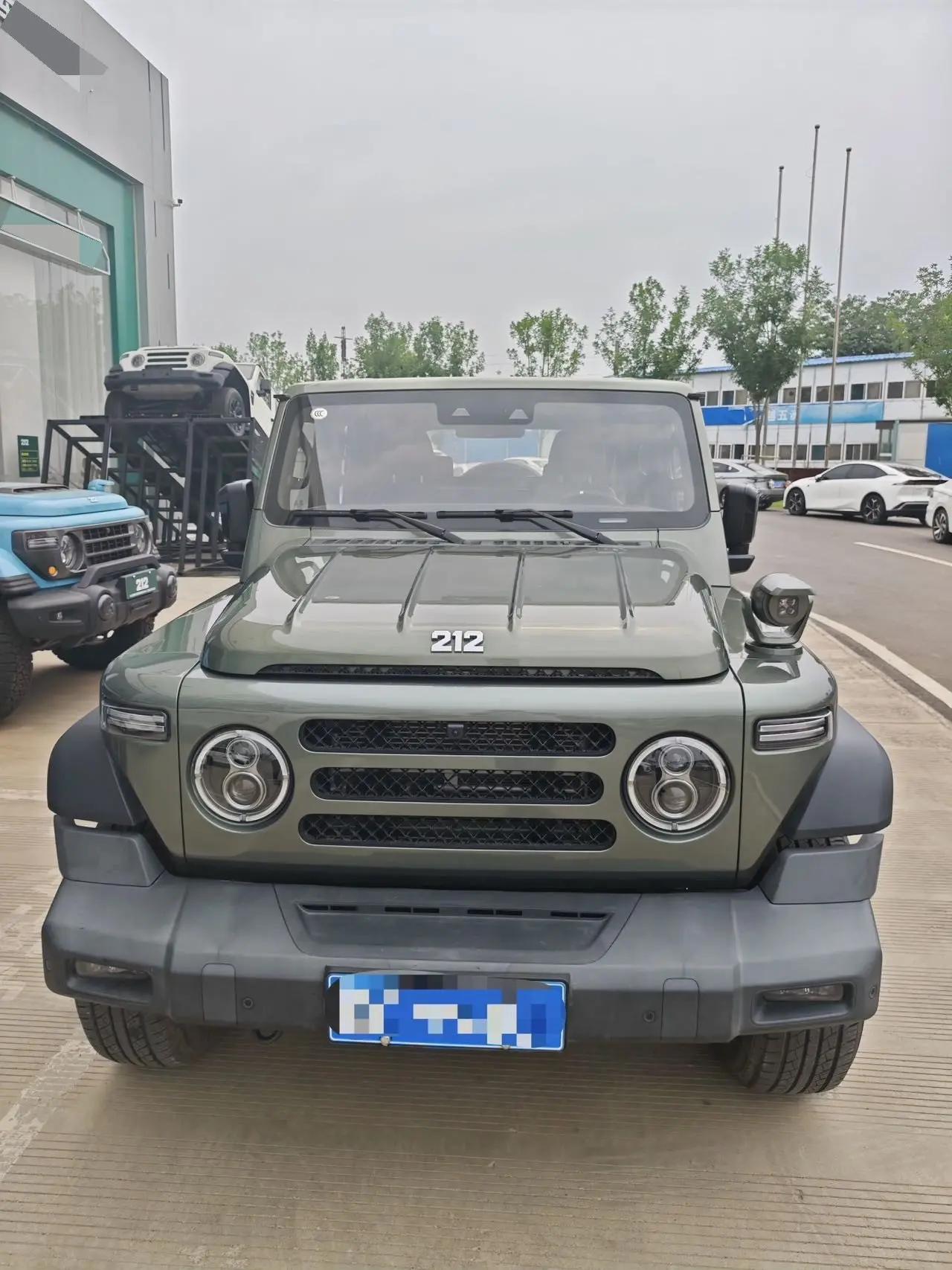 212 2024 T01 2.0T Explorer Automatic 2