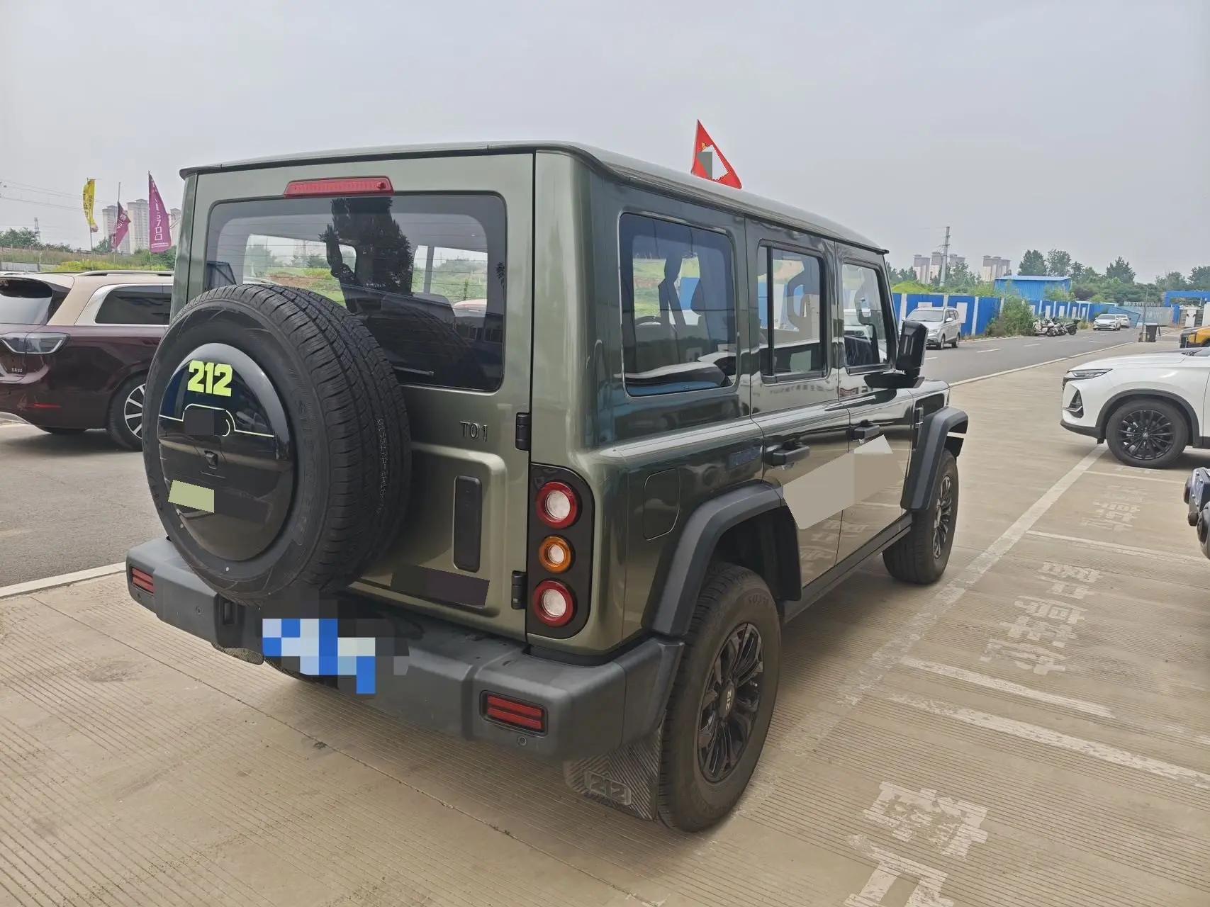 212 2024 T01 2.0T Explorer Automatic 6