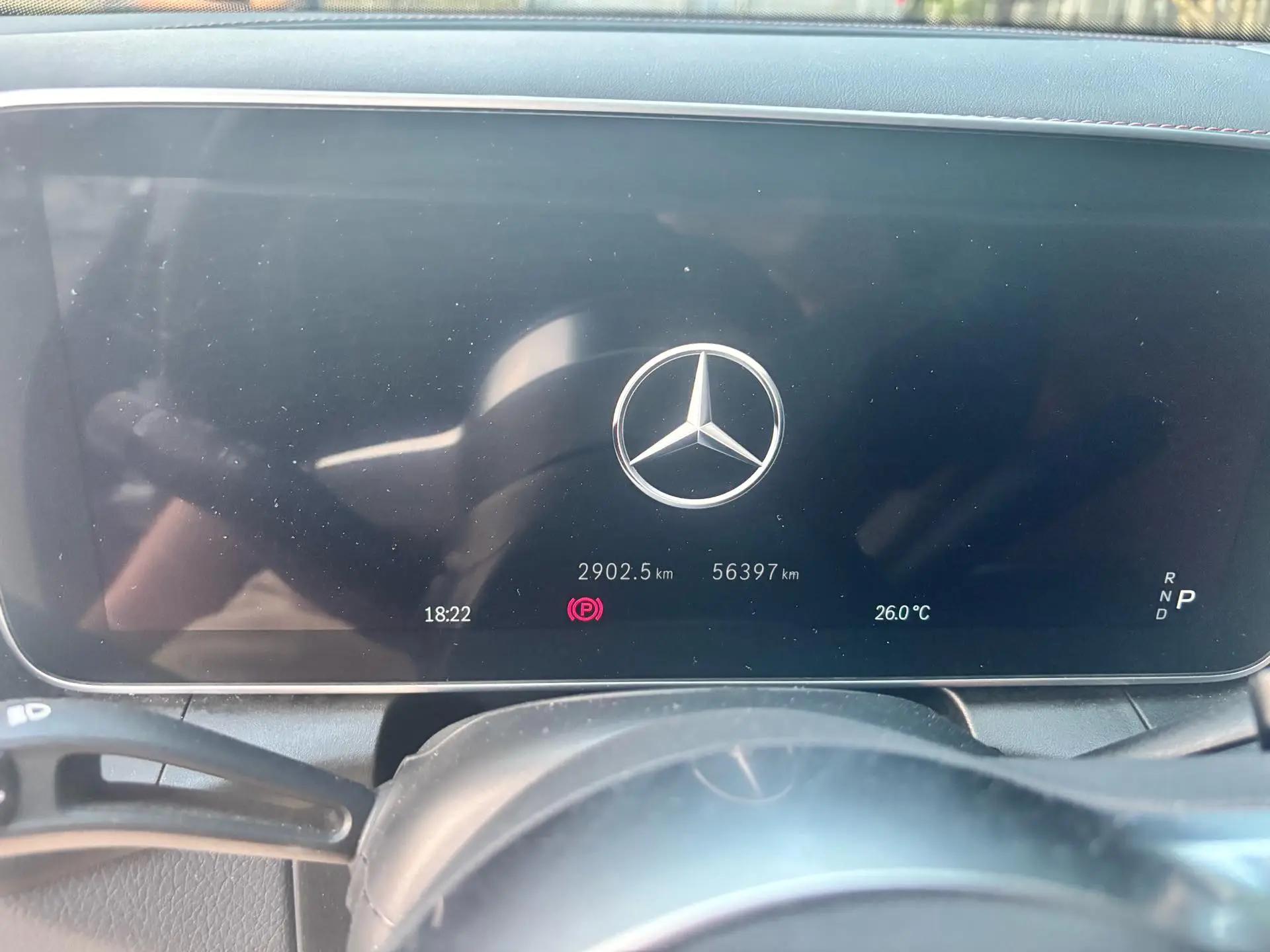 Mercedes Benz 2023 GLC 260 L 4MATIC 48V 2.0T dynamic 7-seat automatic gear 10