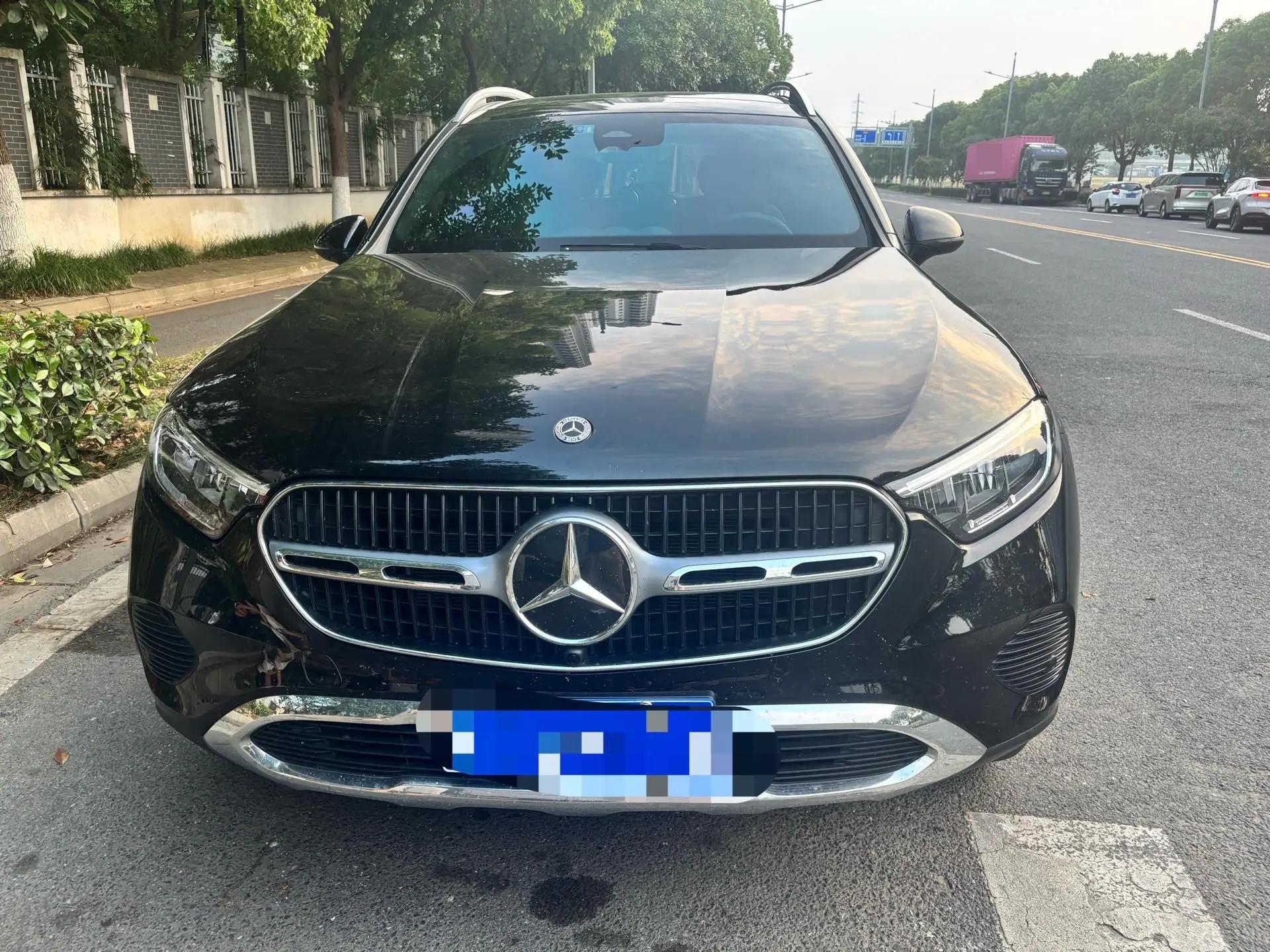 Mercedes Benz 2023 GLC 260 L 4MATIC 48V 2.0T dynamic 7-seat automatic gear 2